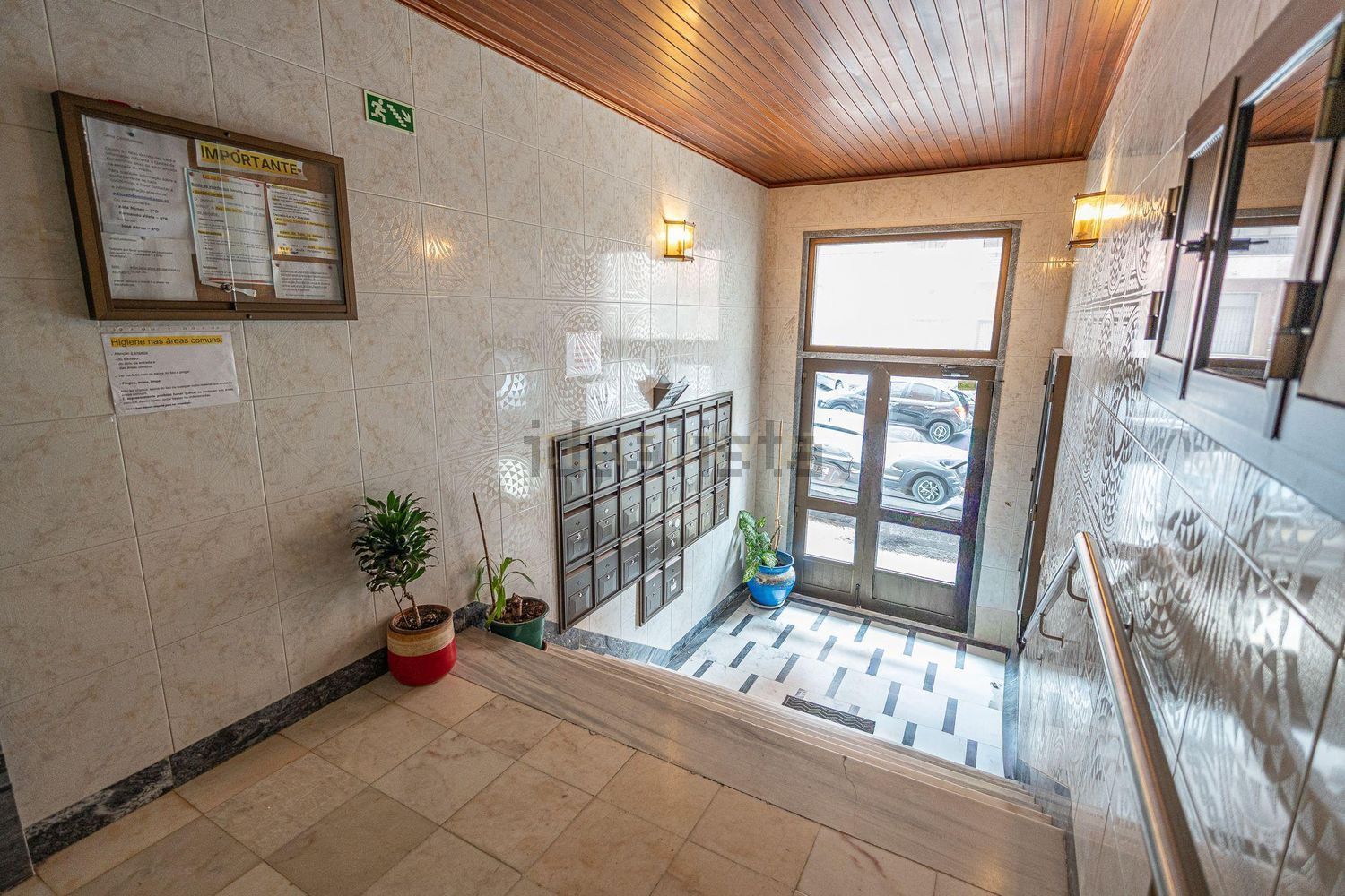 公寓 t2出售在Rua Arnaldo Fernandes de Almeida, 3 - 阳台