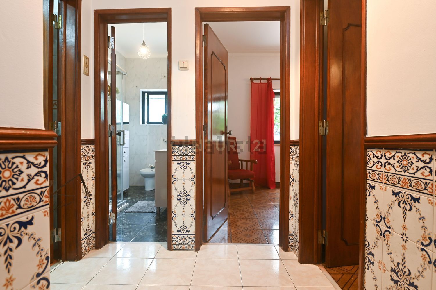 公寓 t3出售在Rua João Iteperano Duarte, 43 - 过道