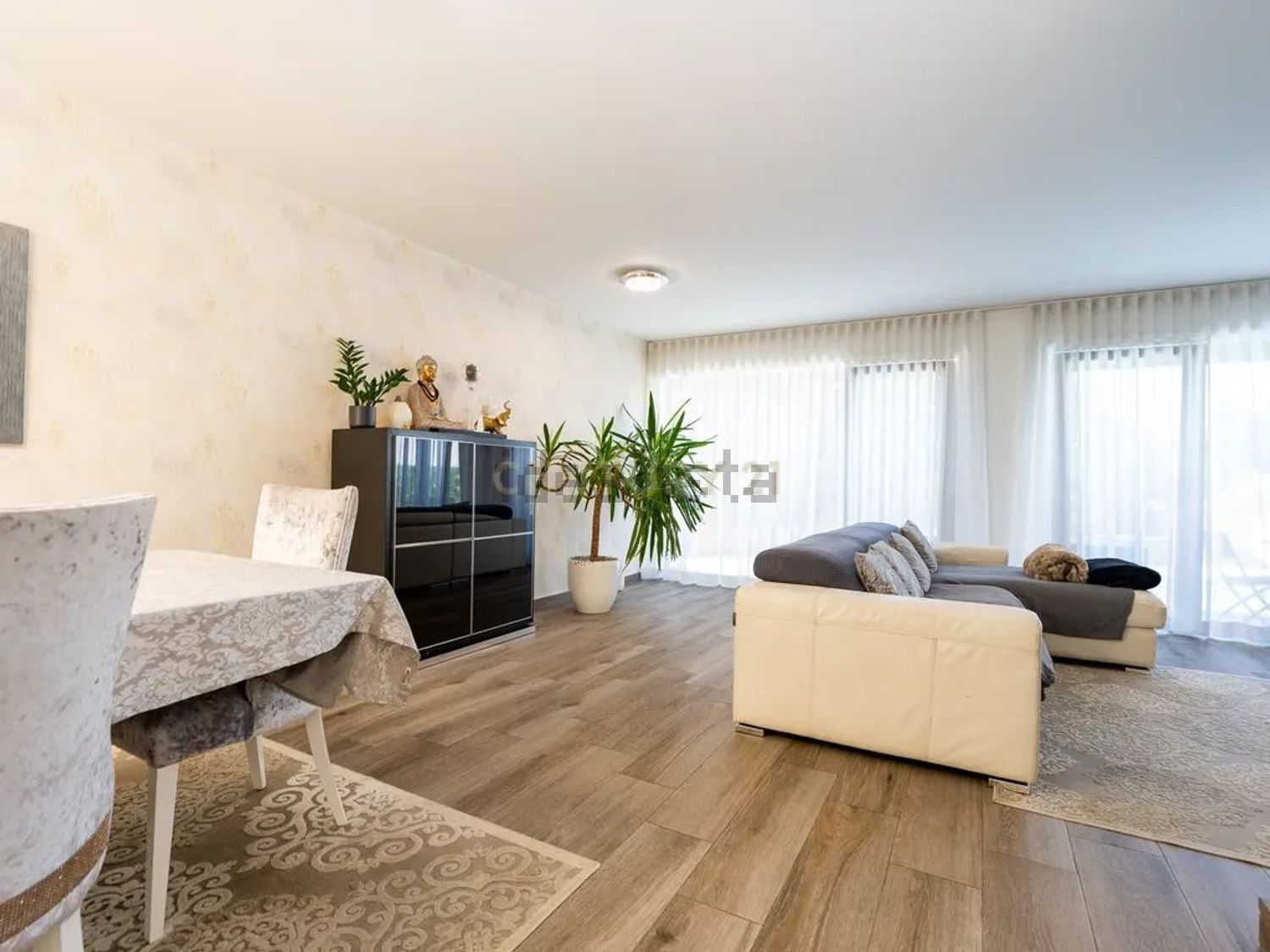 小楼房或独栋别墅出售在Rua dos Calços - 客厅