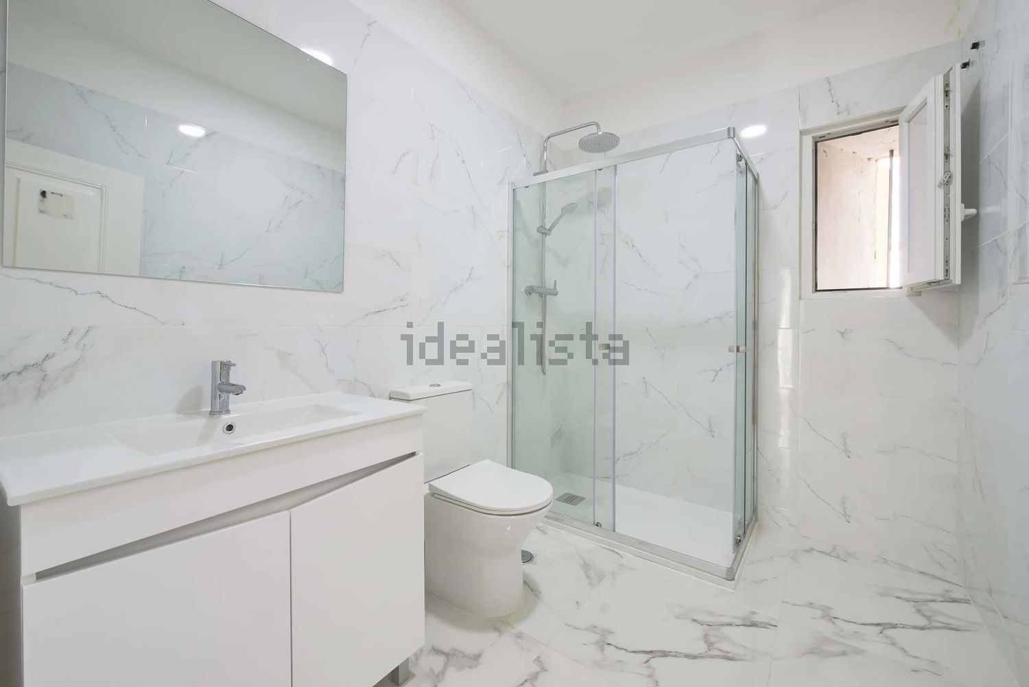 出租房间在Rua Nova da Trindade, 22 - 卫生间