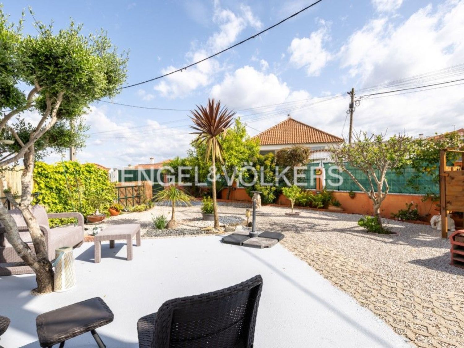 小楼房或独栋别墅出售在Caparica e Trafaria - 外立面