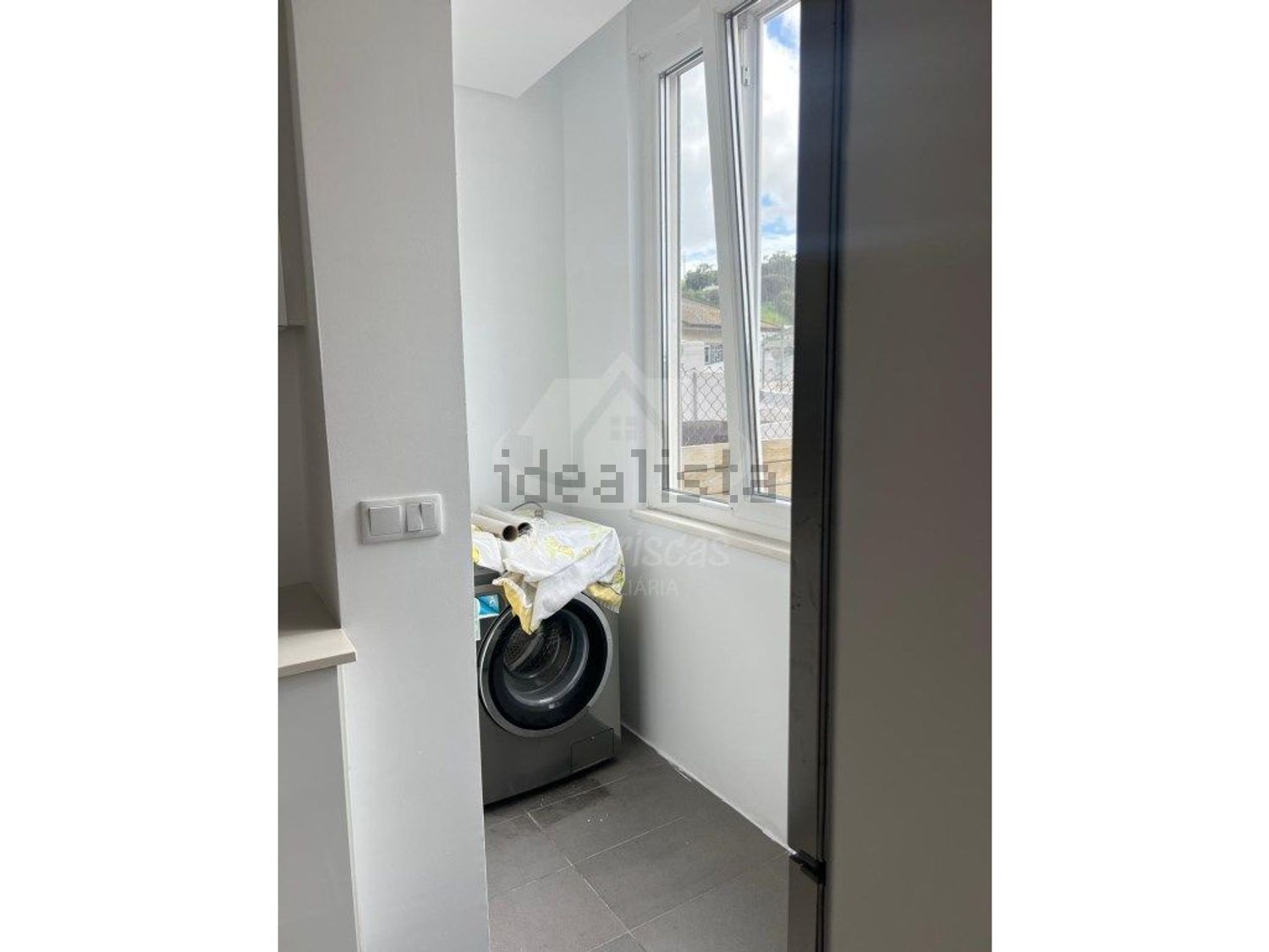 公寓 t2出售在Rua Cidade da Horta, 5 - 厨房