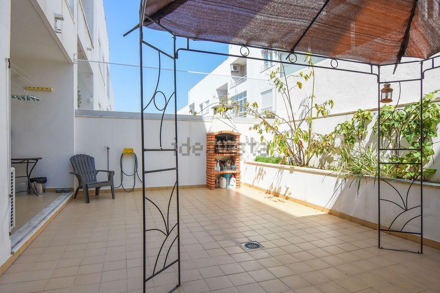 出租公寓 t2在Rua Manuel Alfredo Tito Morais, 10 - 阳台