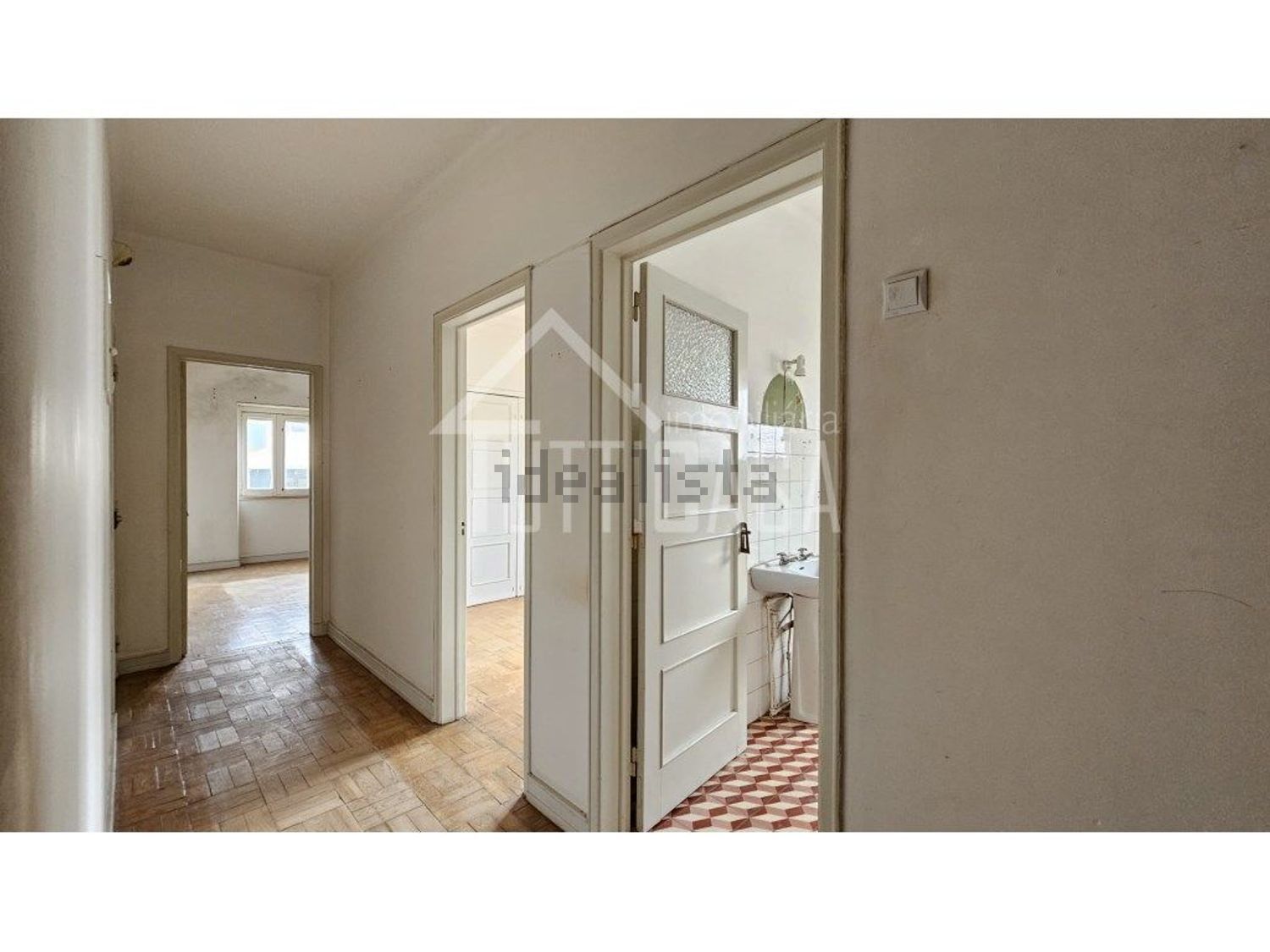 公寓 t2出售在Rua Maria Libania Carrilho, 11 - 过道