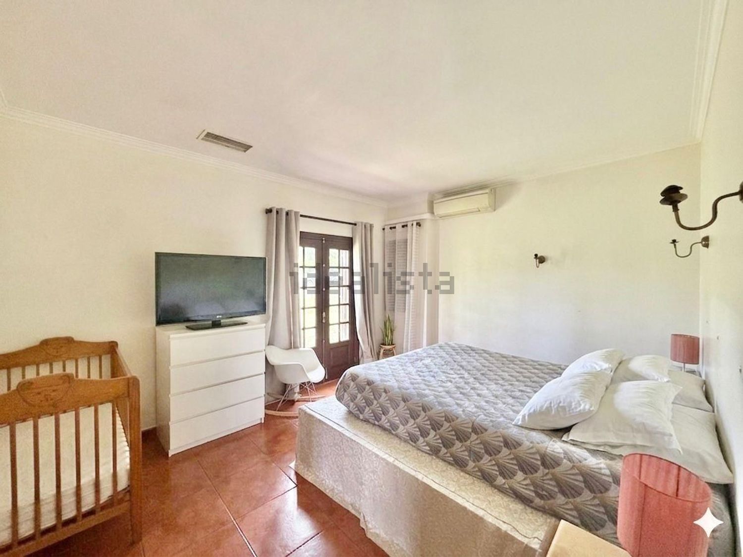 小楼房或独栋别墅出售在Alhos Vedros - 卧室