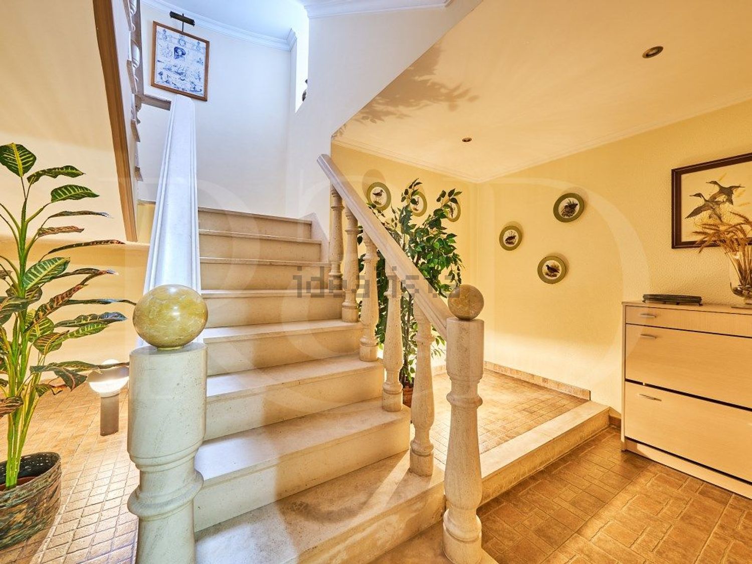 小楼房或独栋别墅出售在Rua Bartolomeu Perestelo, 189 - 详情