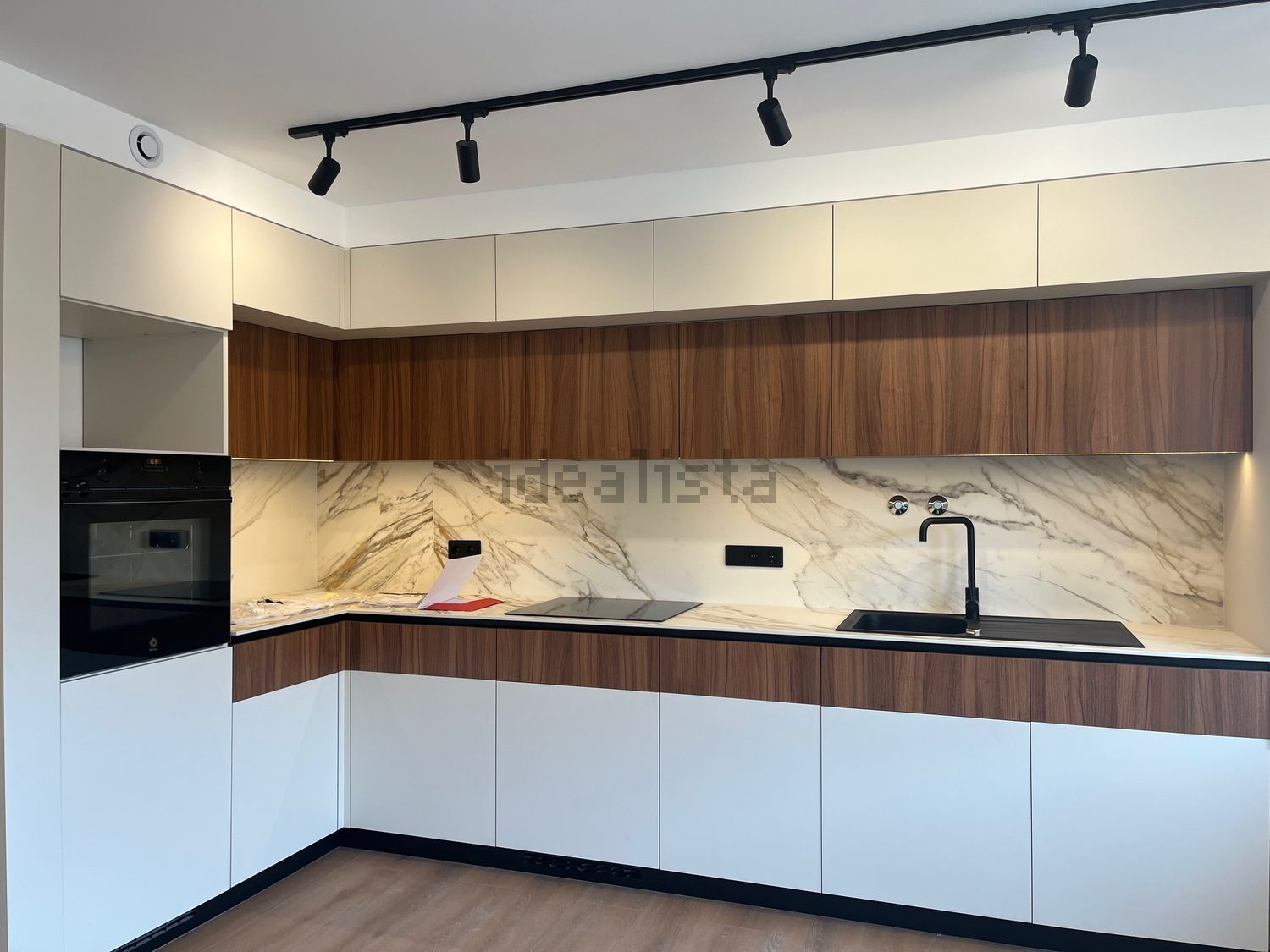 出租公寓 t1在Avenida 5 de Outubro - 厨房