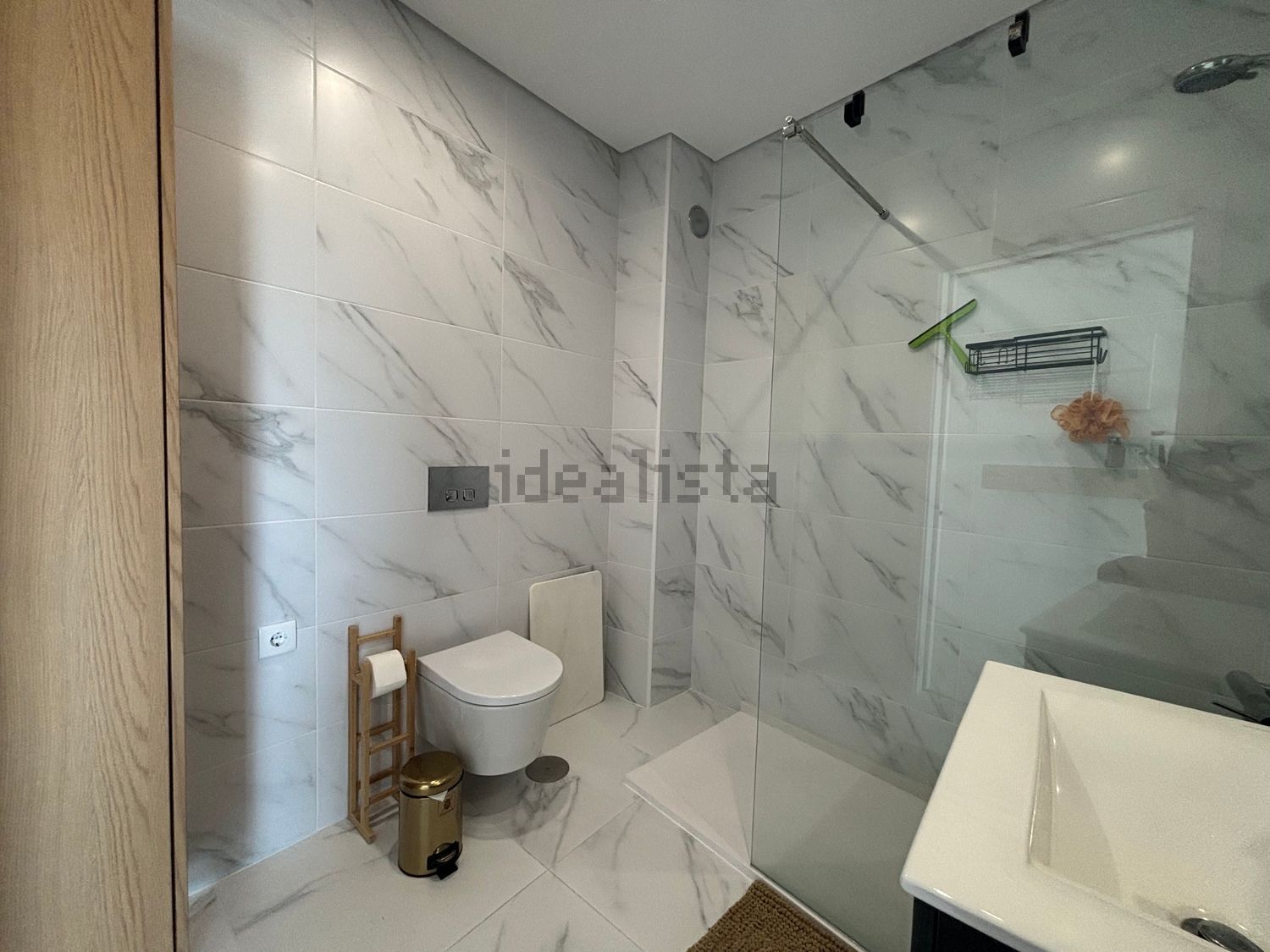 出租房间在Rua Natália Correia, 8 - 卫生间