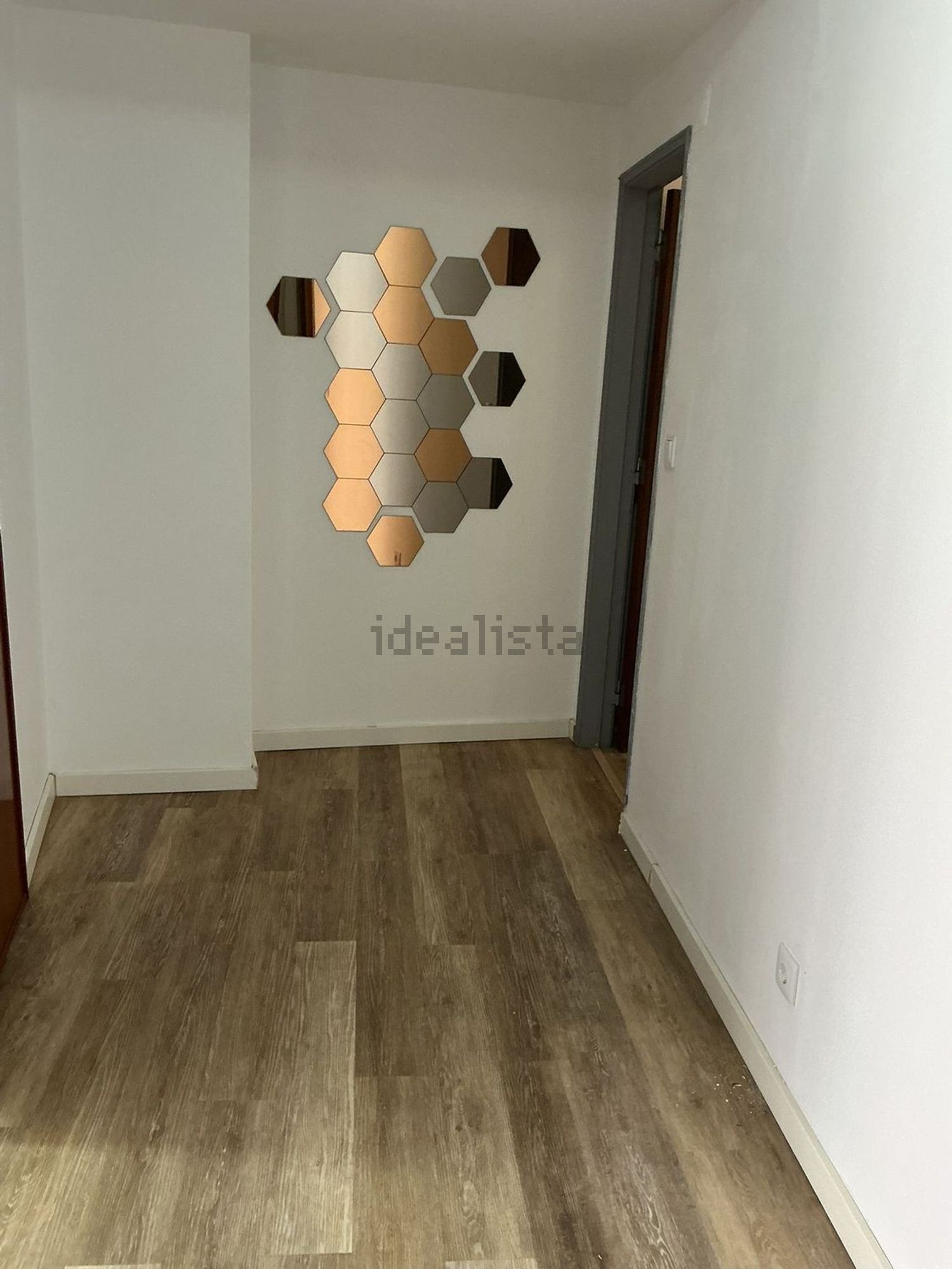 公寓 t1出售在Rua Adriano José da Silva s/n - 过道