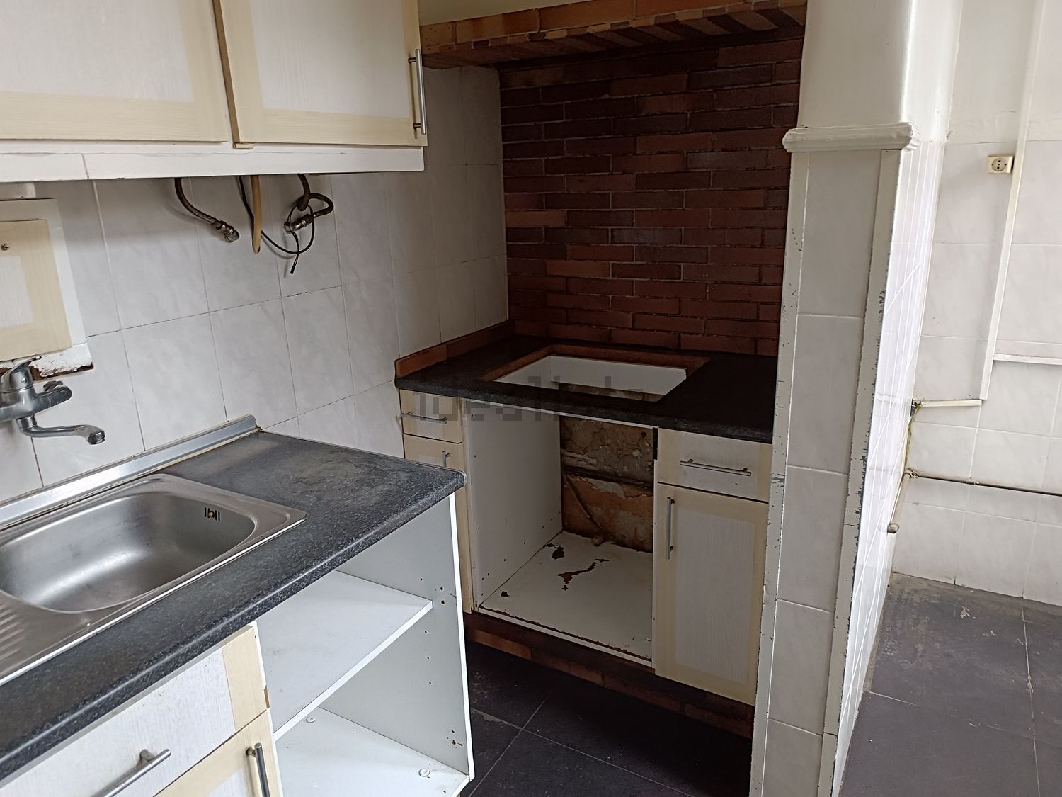 公寓 t2出售在Rua 1º de Maio, 40 - 厨房