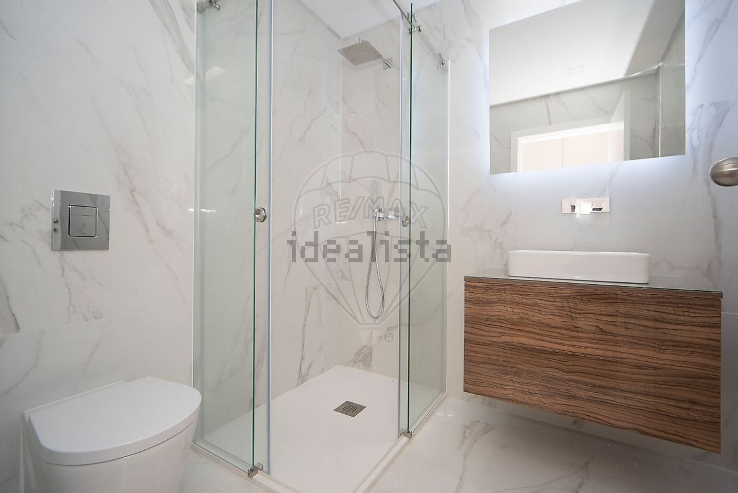 出租小楼房或独栋别墅Cm1318 - 卫生间