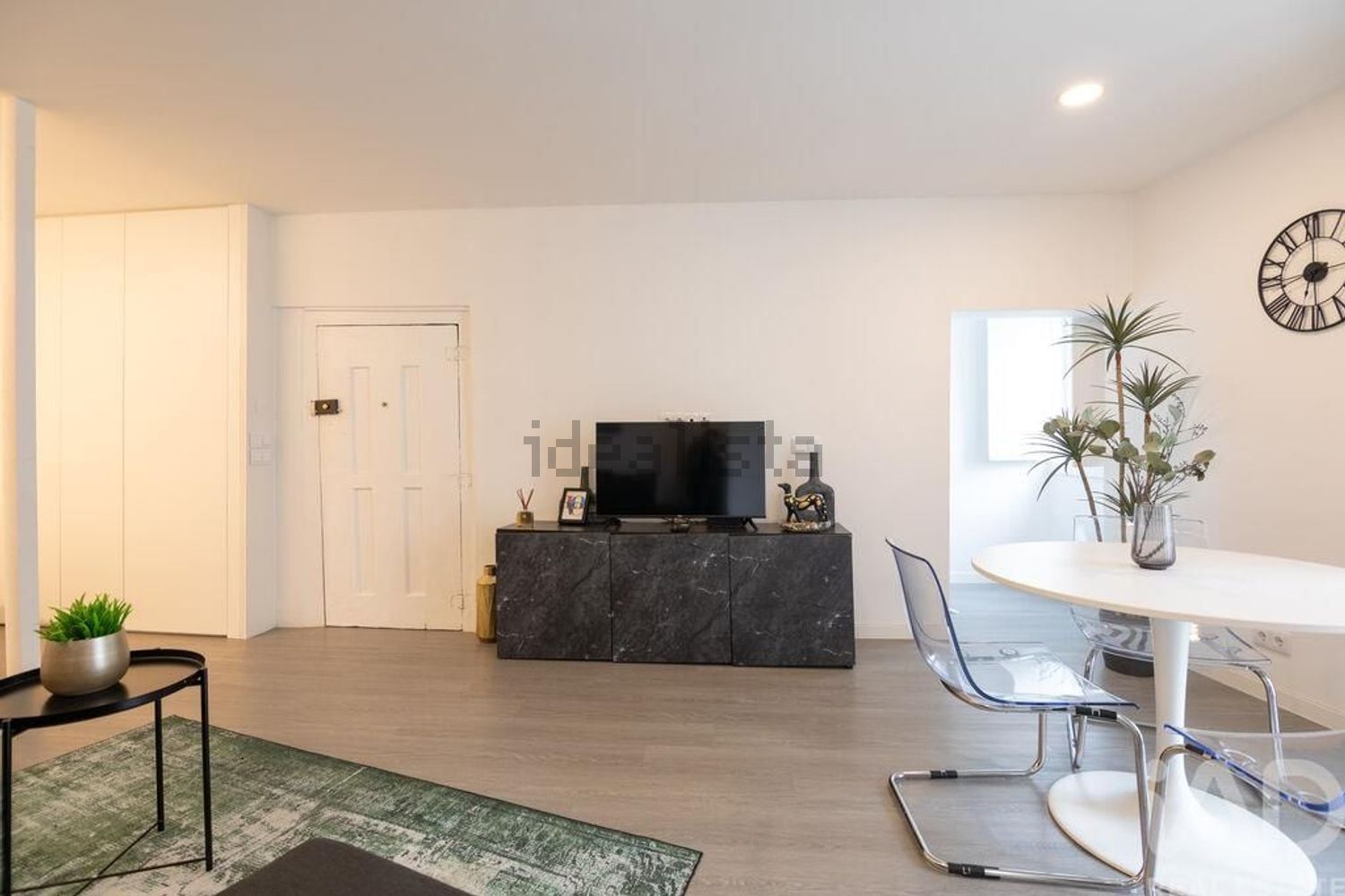 公寓 t1出售在Mouraria - Castelo - 客厅