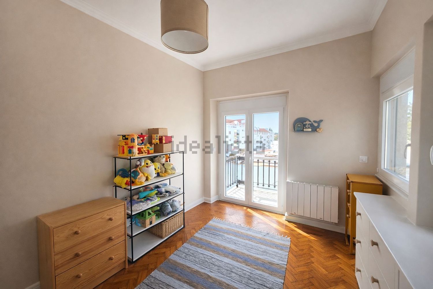 小楼房或独栋别墅出售在Estrada Nacional 10 - 卧室