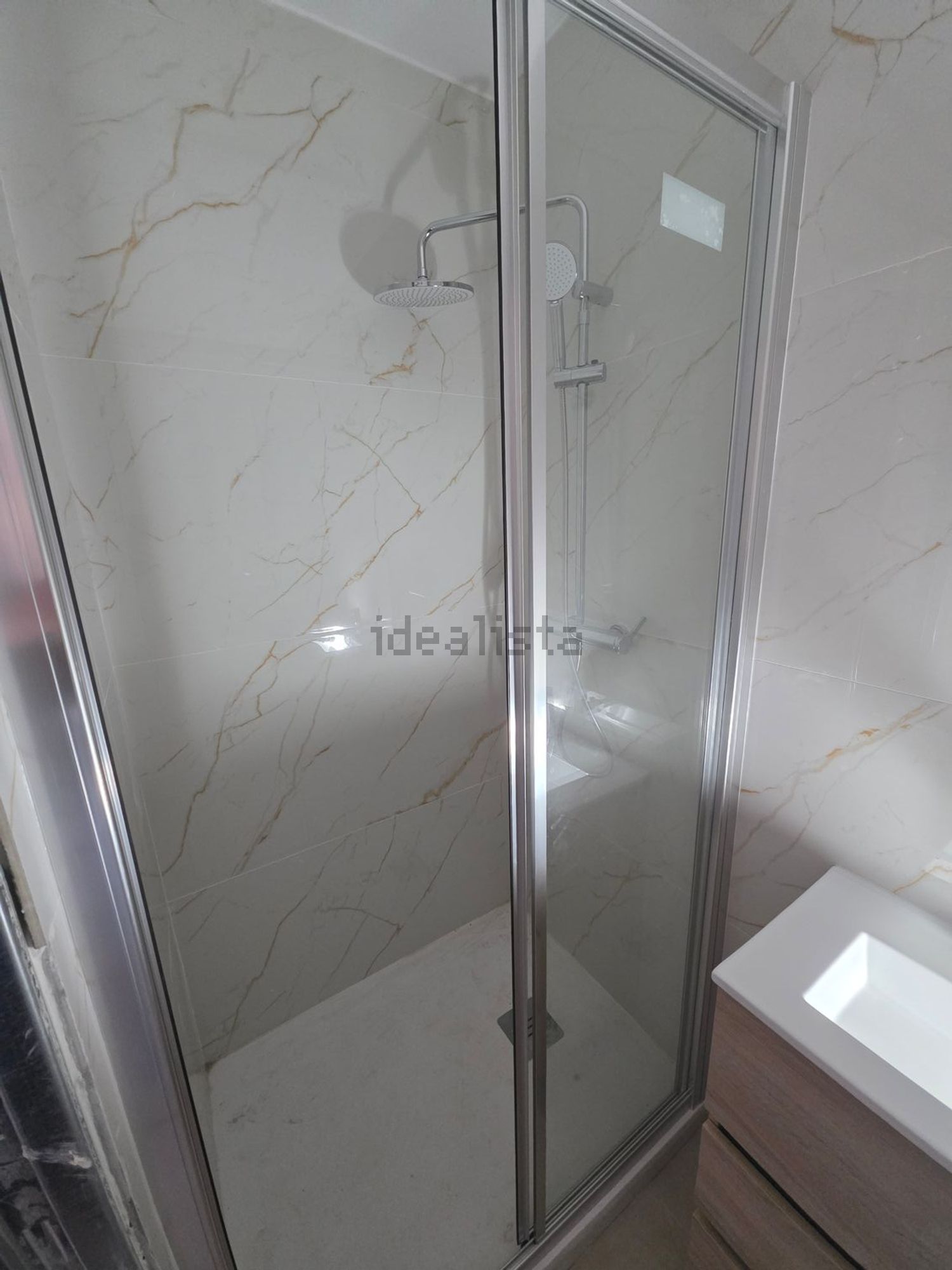 小楼房或独栋别墅出售在Travessa Dos Moinhos, 3 - 卫生间