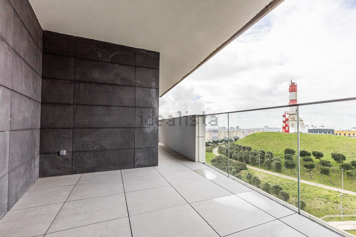 顶层公寓出售在Rua Nicolau Breyner, 9 - 阳台