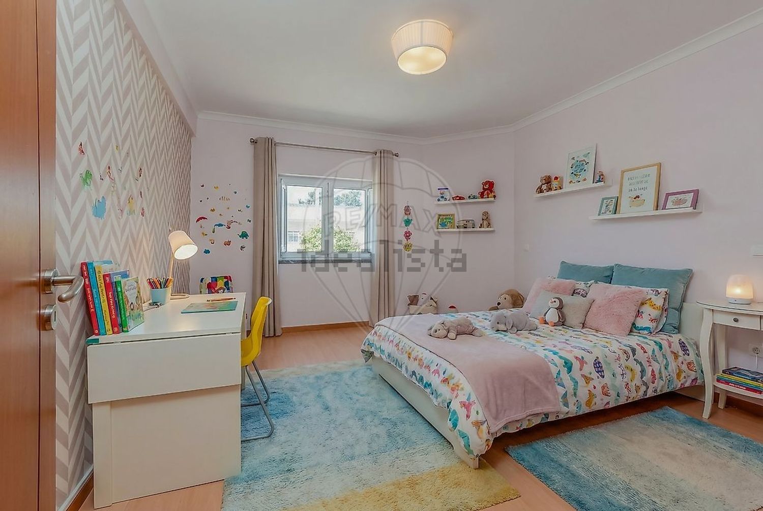 小楼房或独栋别墅出售在Rua do Rosmaninho - 卧室