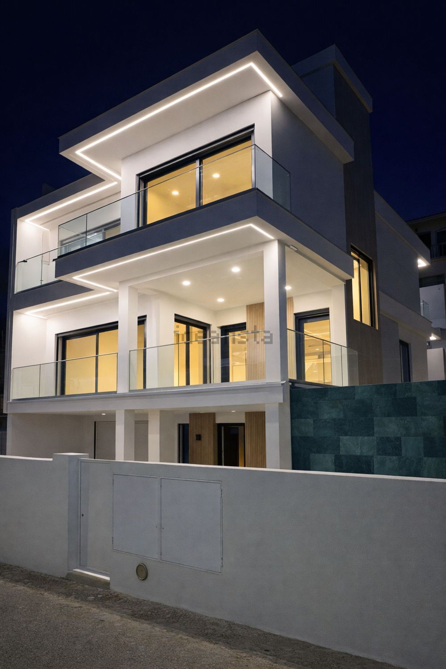 双拼别墅出售在Avenida Raul Brandão, 8 - 游泳池