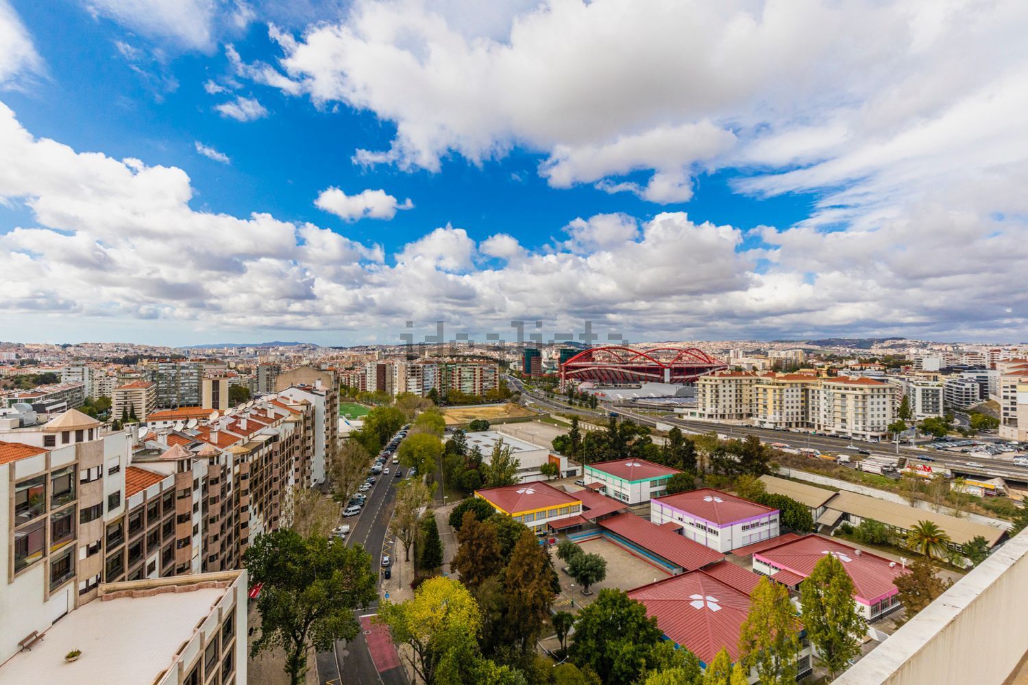 出租公寓 t4在Rua Major Neutel de Abreu - 视线