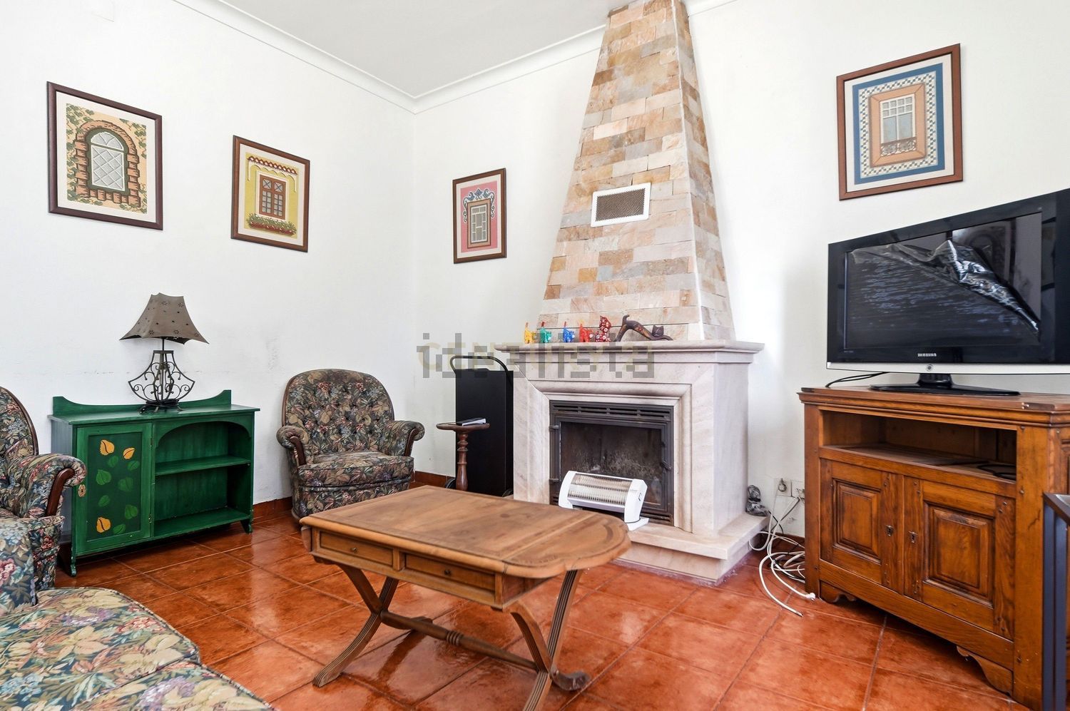 小楼房或独栋别墅出售在Rua do Bairro Novo - 客厅