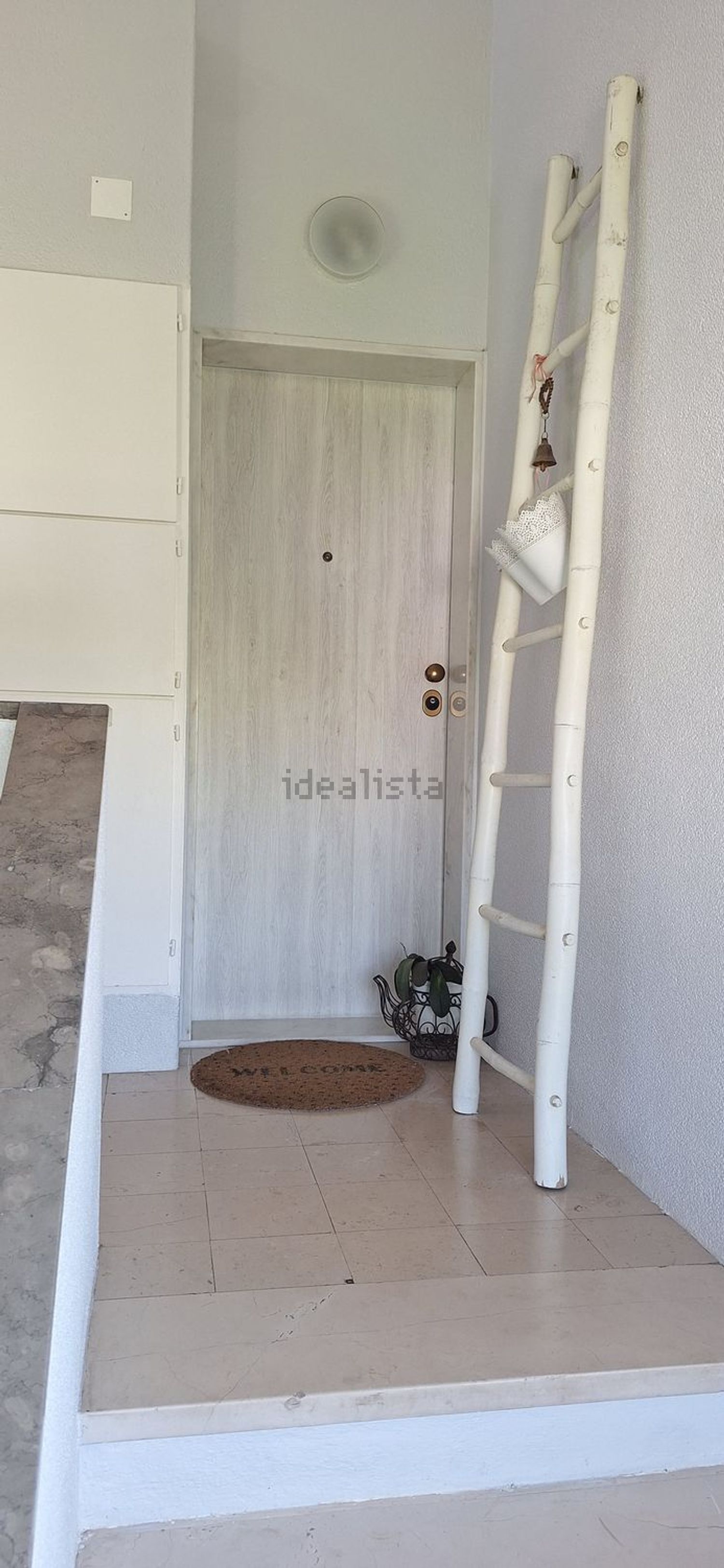 公寓 t3出售在Rua Manuela Porto, 5 - 楼梯