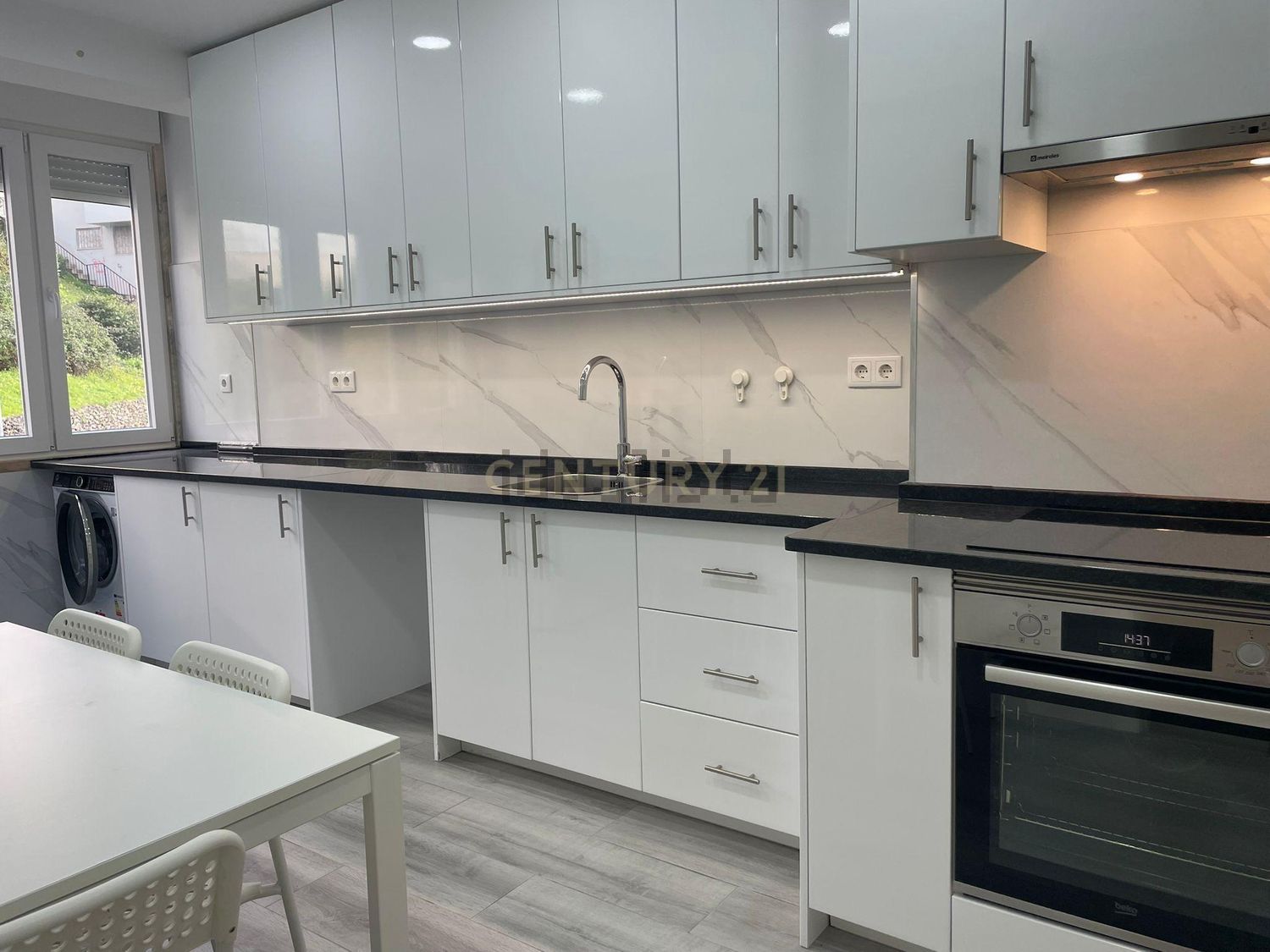 出租公寓 t2在Estrada Serra da Mira, 32 - 厨房