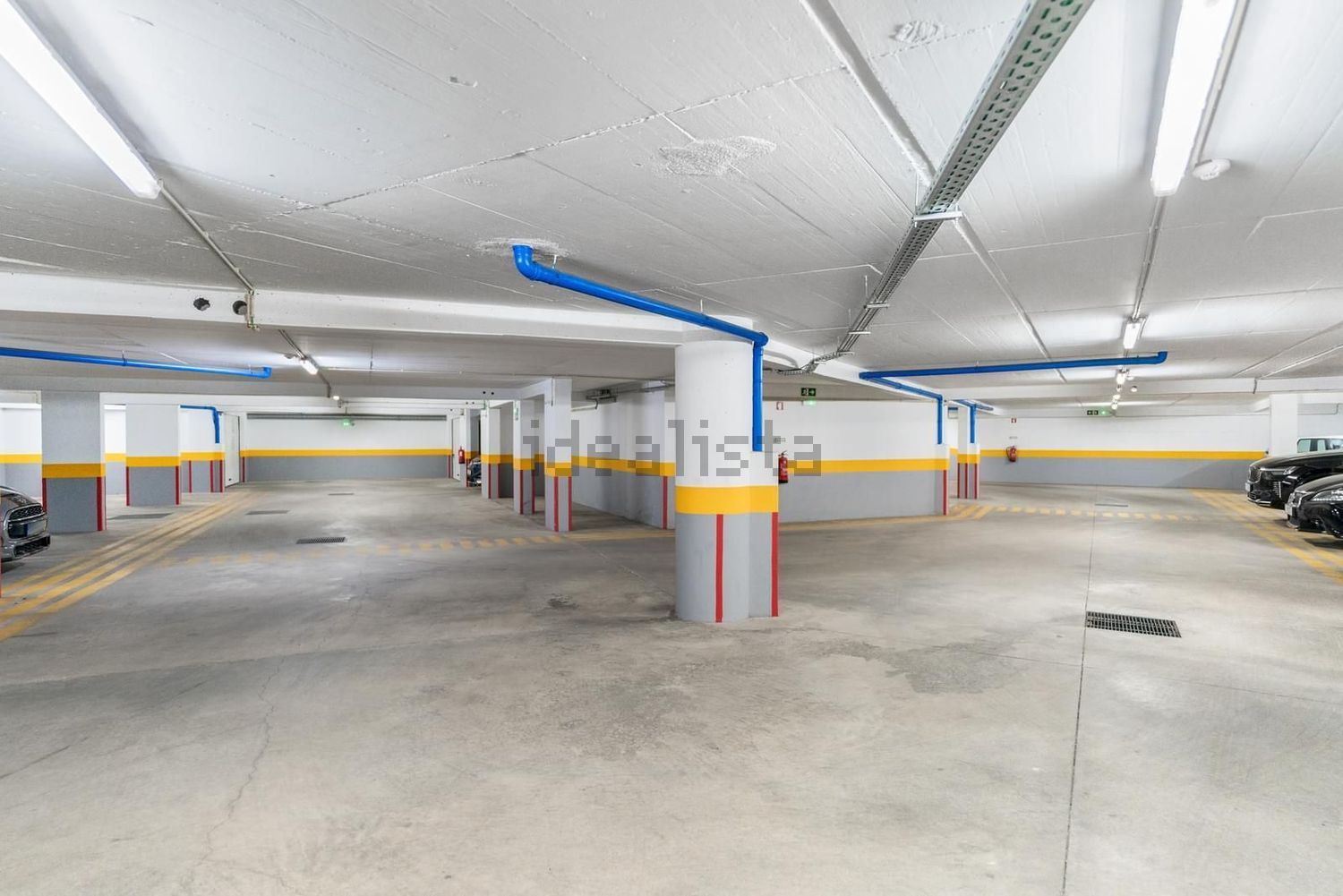 公寓 t3出售在Rua Professor Noronha Feio - 停车位