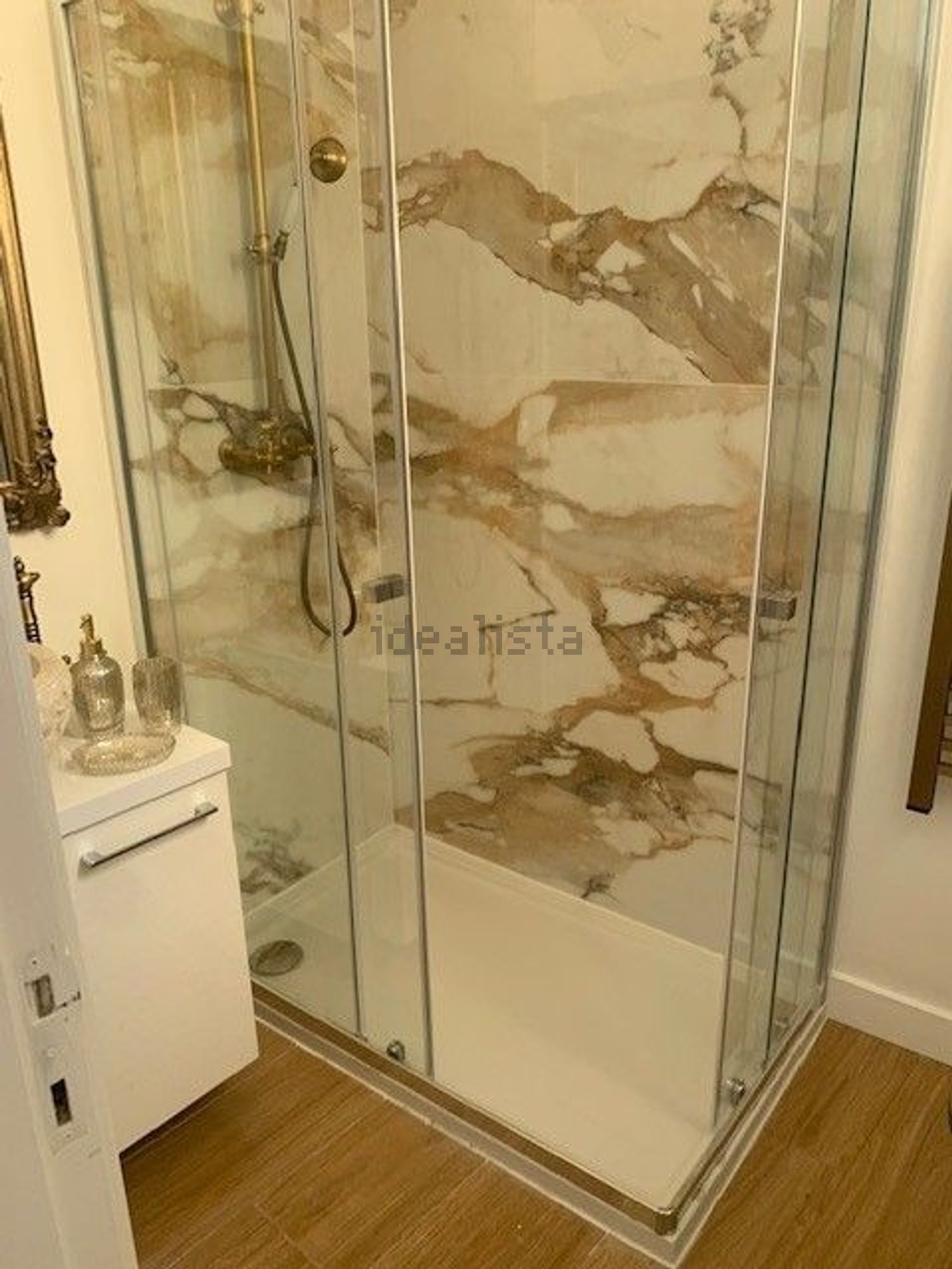 出租公寓 t1在Rua Pedro Dias, 9 - 卫生间