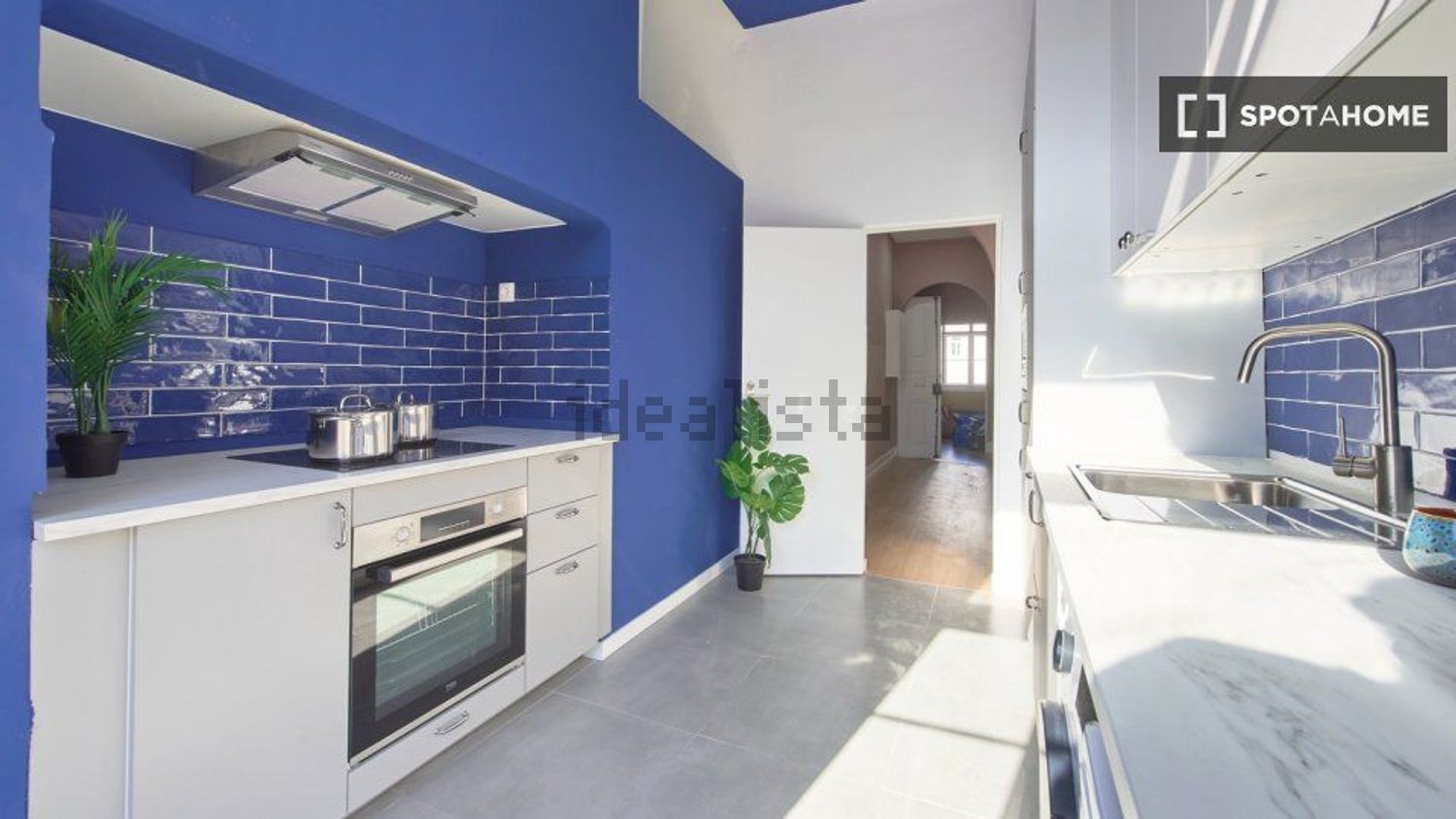 出租房间在Largo Vitorino Damásio - 厨房