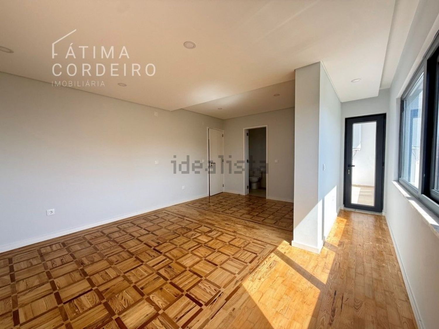 出租公寓 t2在Rua Capitão Leitão, 77 a - 居住