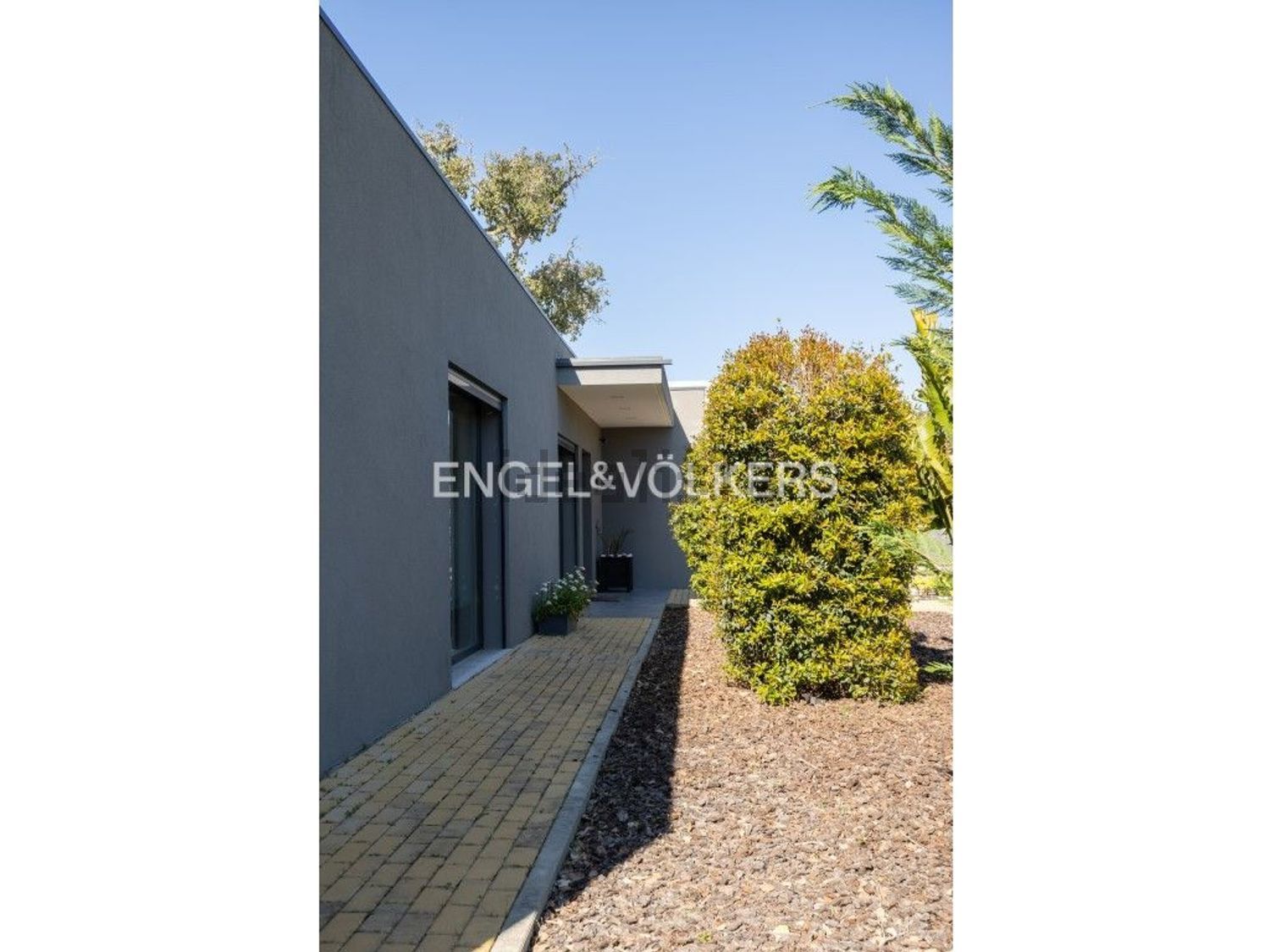 小楼房或独栋别墅出售在Avenida do Montado, 39 - 外立面