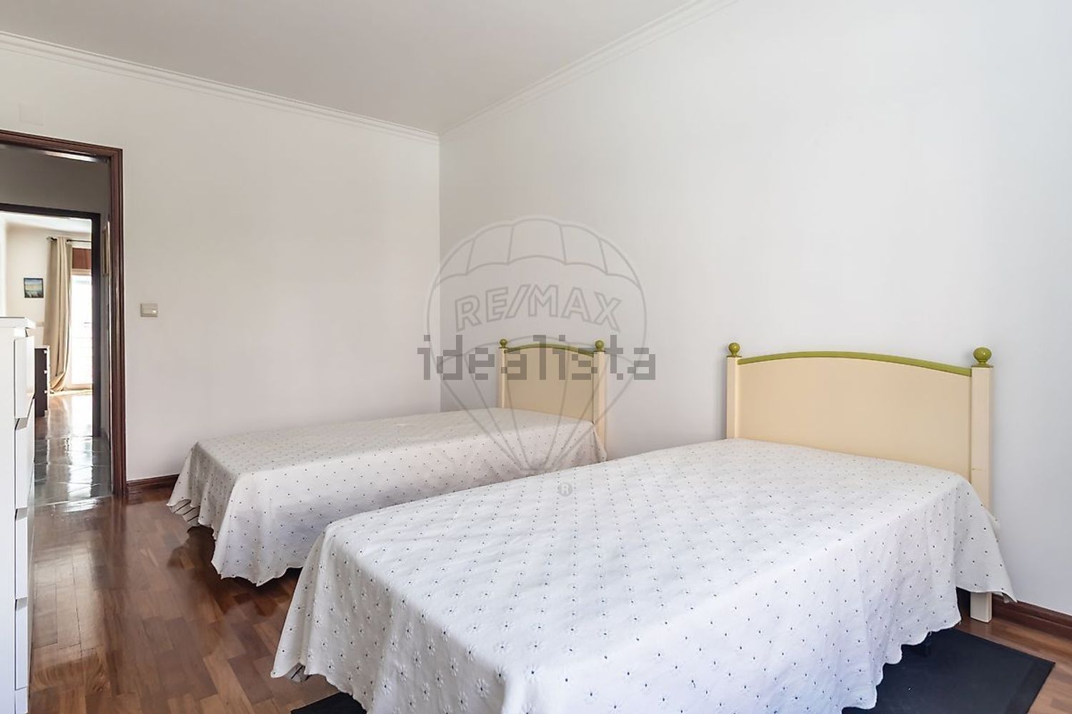 出租公寓 t2在Rua Hugo Casaes - 卧室