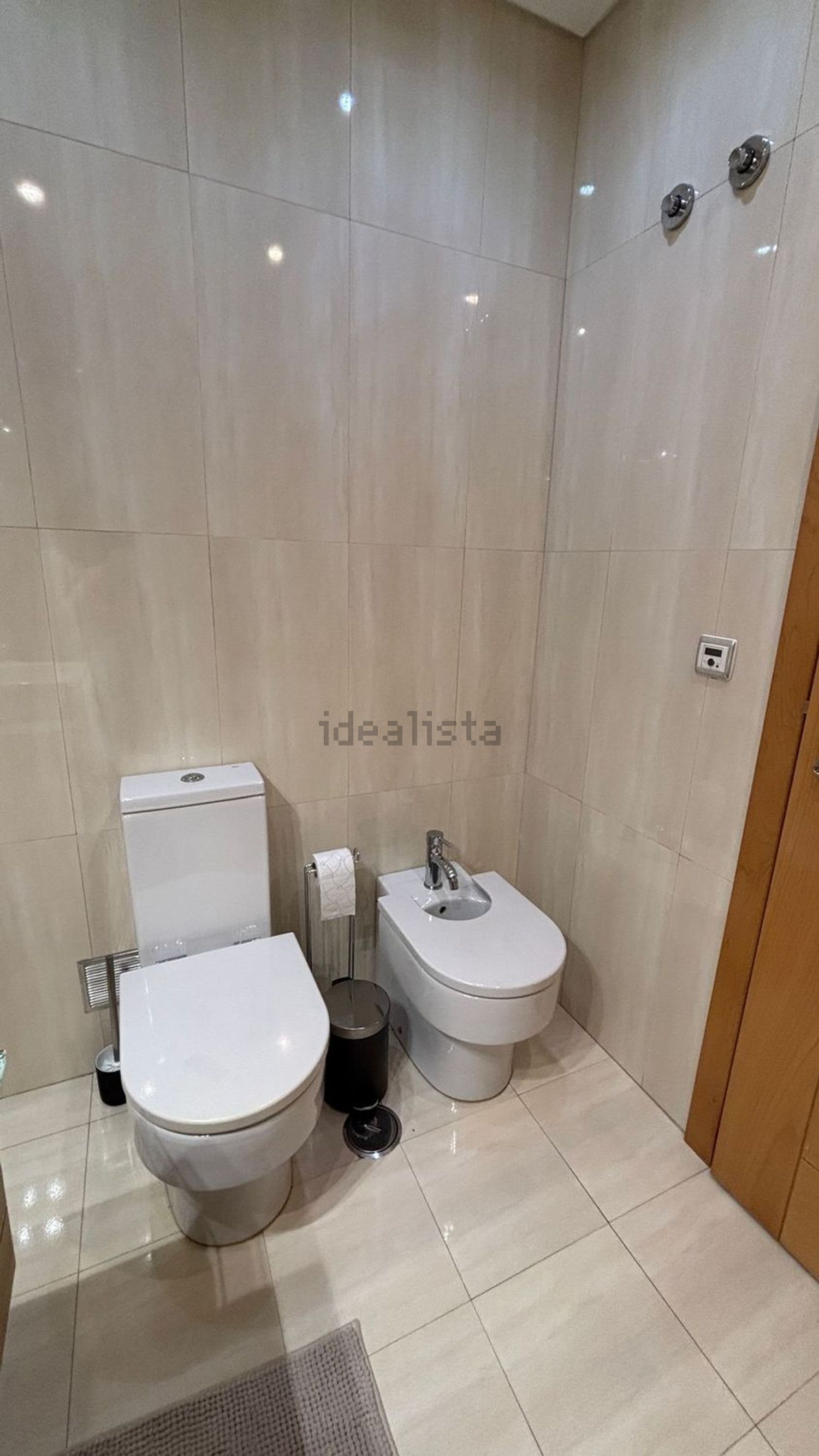 出租房间在Avenida Fernando Valle, 2 - 卫生间