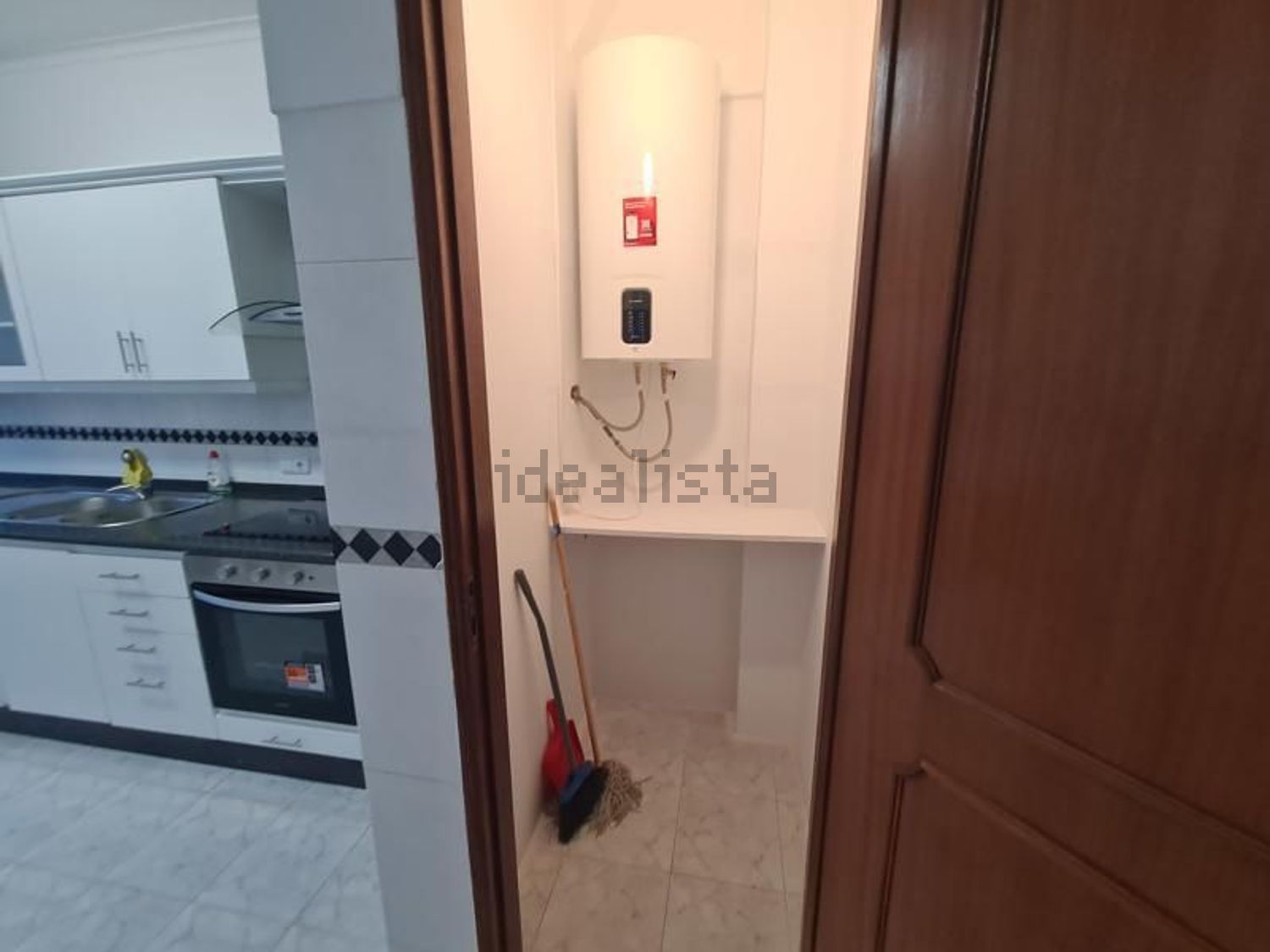 出租公寓 t2在Avenida do Brasil, 45 - 储藏室