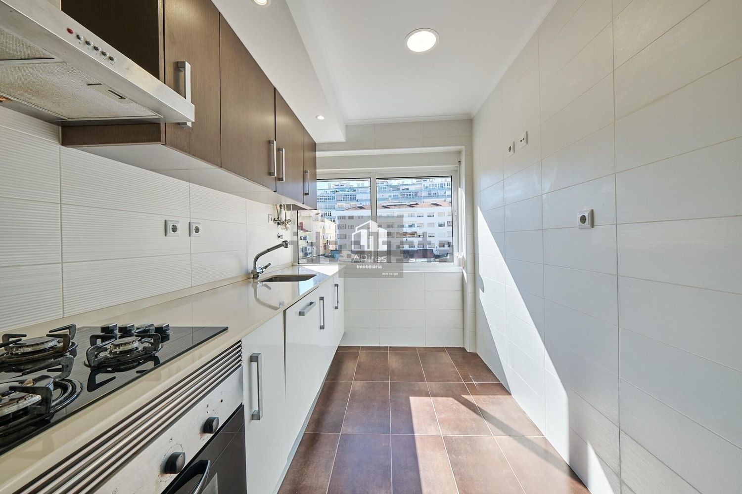 公寓 t2出售在Rua de Santo Antonio s/n - 厨房