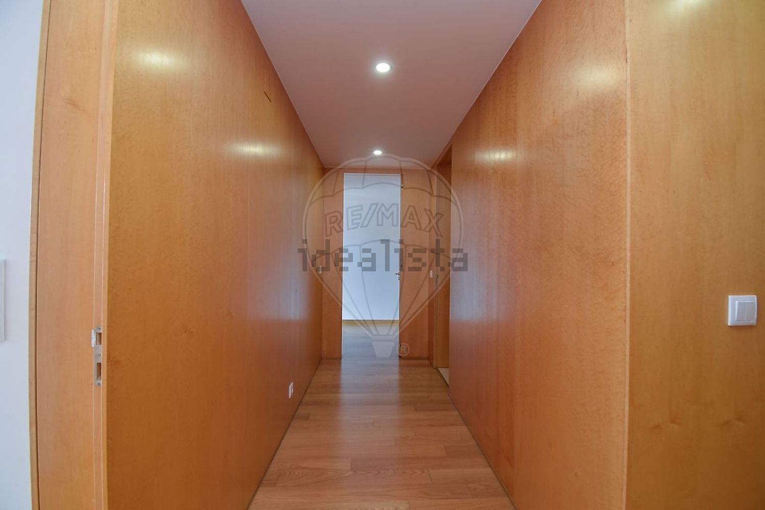 公寓 t3出售在Rua Xavier de Araújo, 14 - 过道