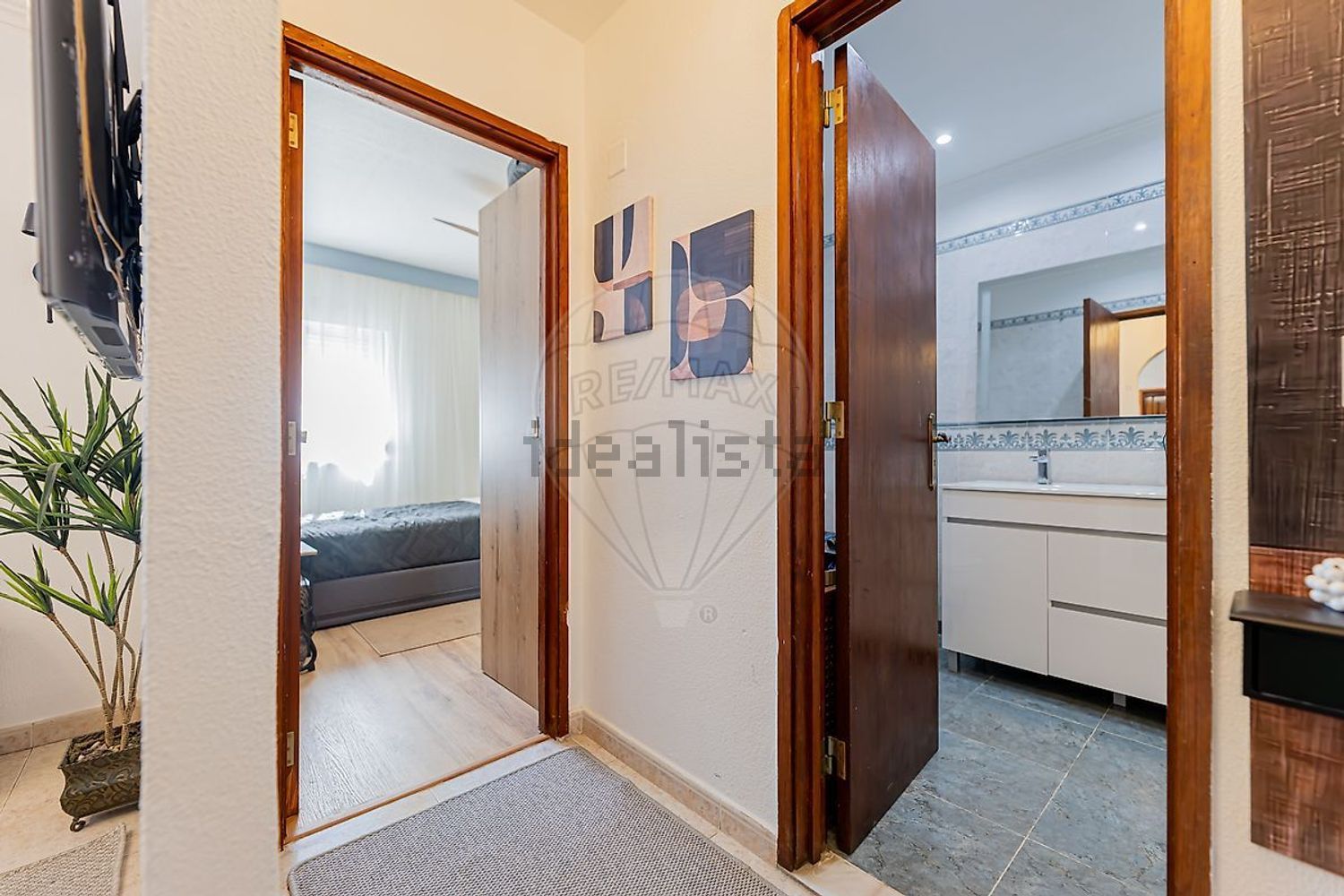 公寓 t4出售在Rua Fernando Pessoa - 过道