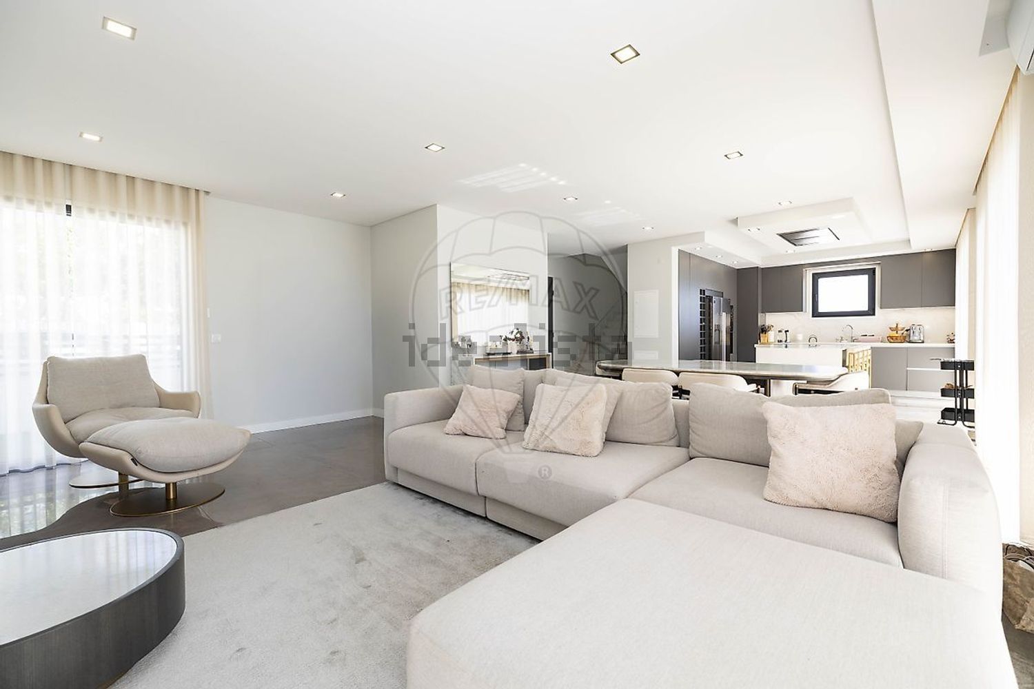 出租小楼房或独栋别墅在Rua Almeida Garrett - 卧室