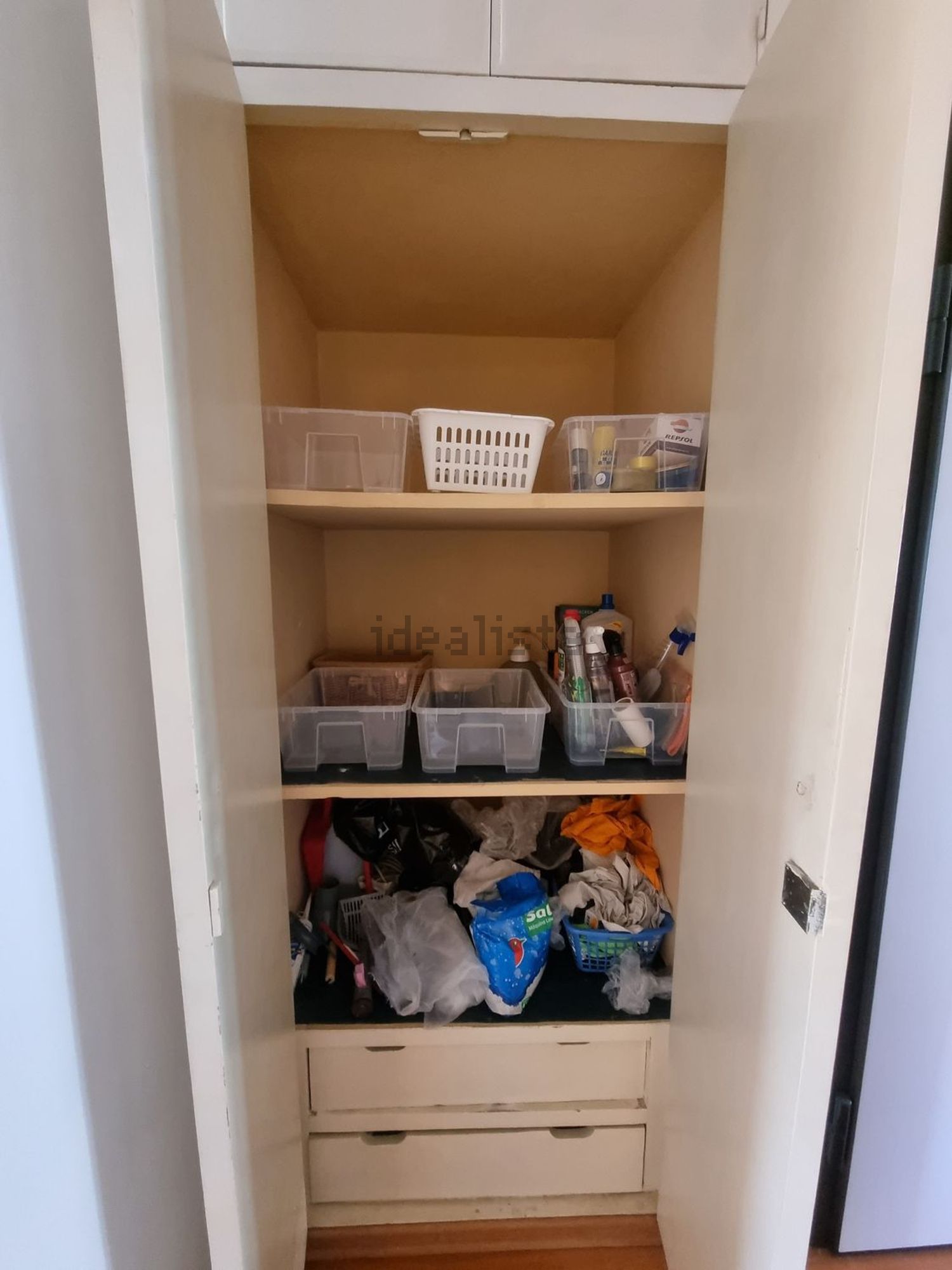 出租公寓 t2在Rua Paulo Reis Gil, 57 - 试衣间