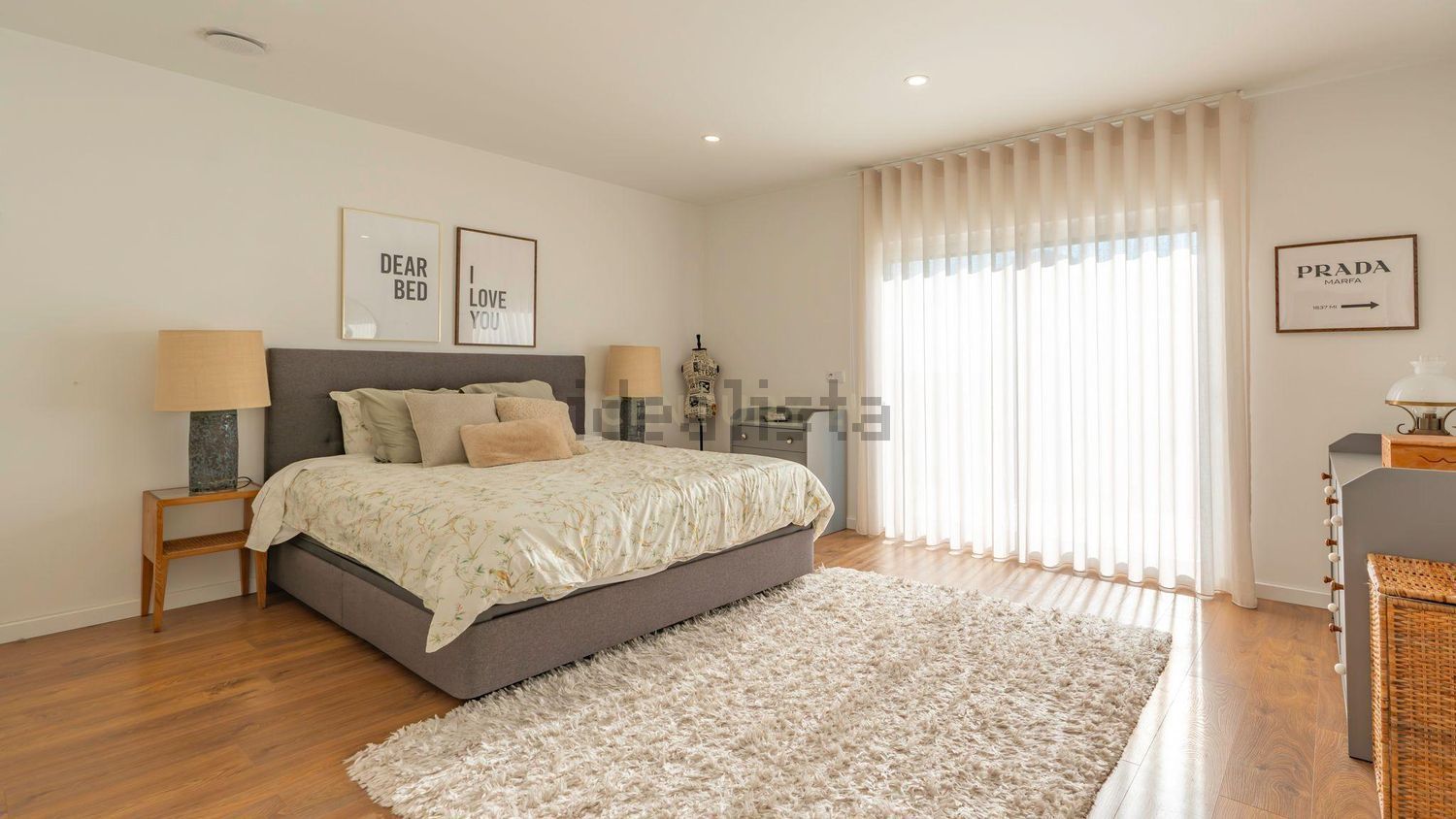 小楼房或独栋别墅出售在Avenida Engenheiro Arantes e Oliveira, 4 - 卧室