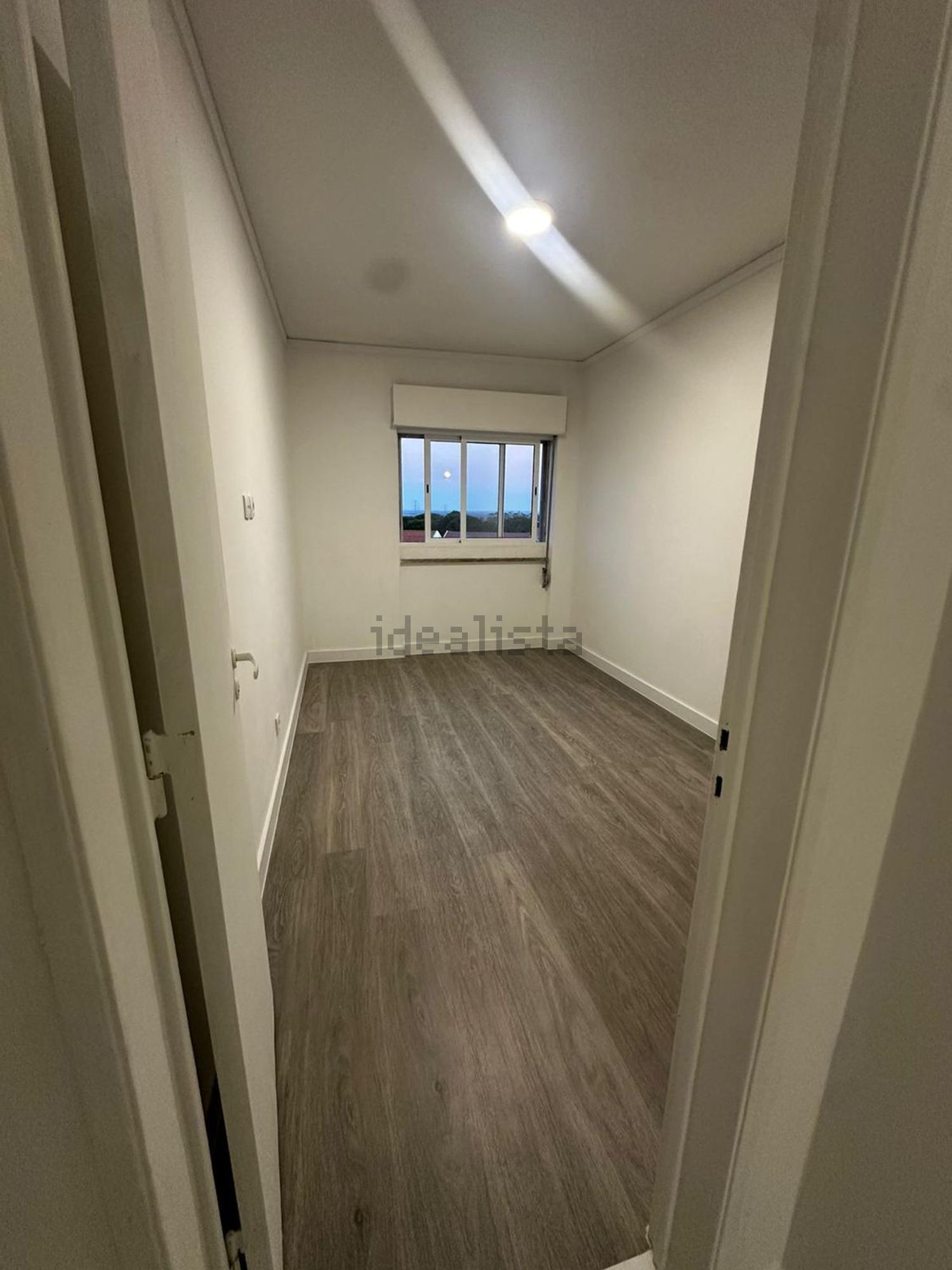 复式公寓出售在Avenida Alberto Valente, 105 LtA - 过道