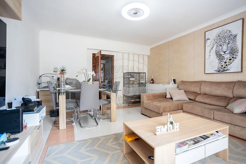 公寓 t2出售在Praceta Infante Dom Henriques