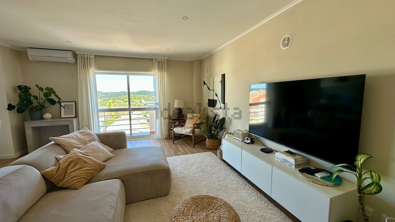 出租公寓 t2在Rua da Suécia, 10 n - 客厅