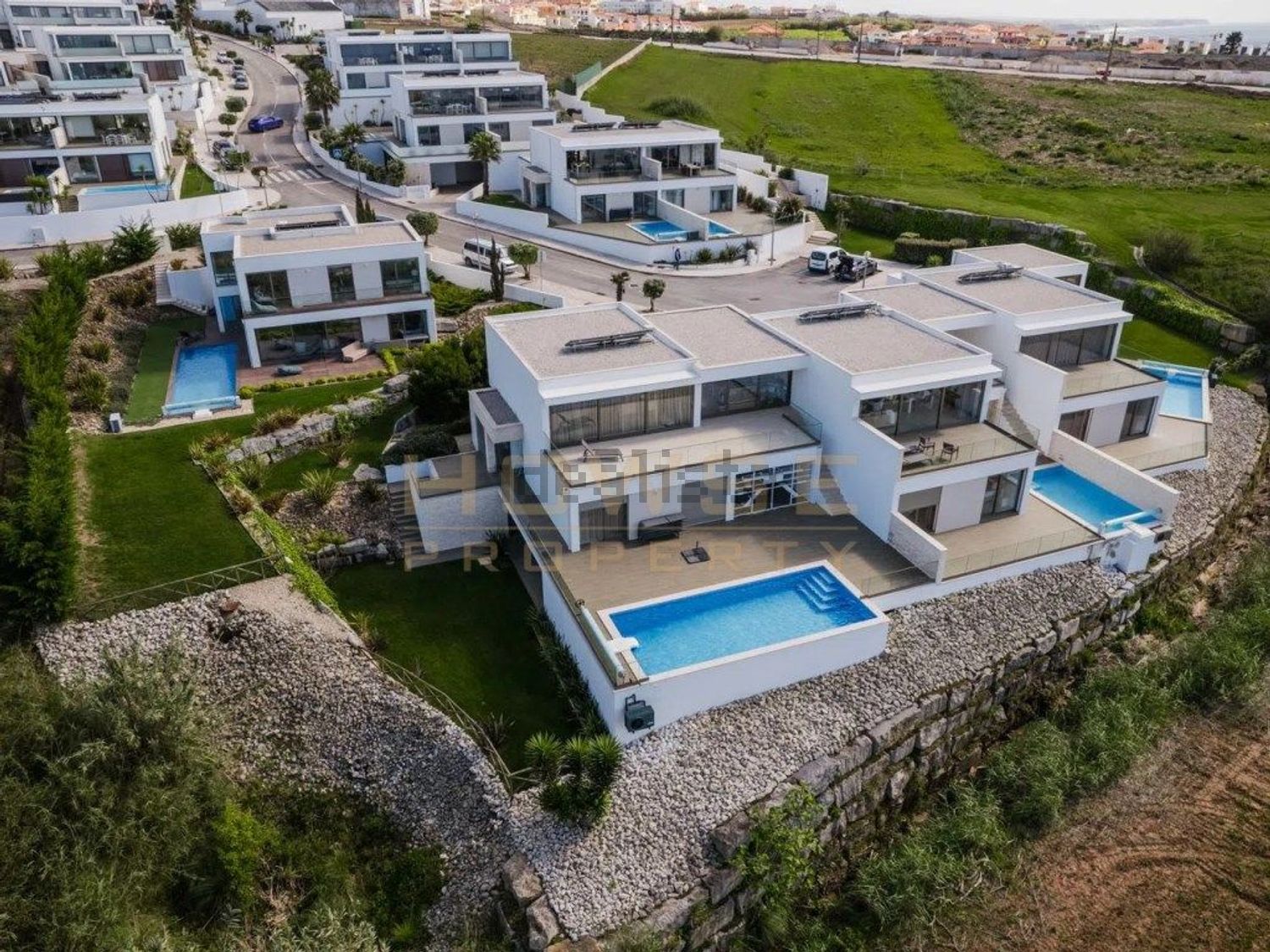 小楼房或独栋别墅出售在Lourinhã e Atalaia - 游泳池