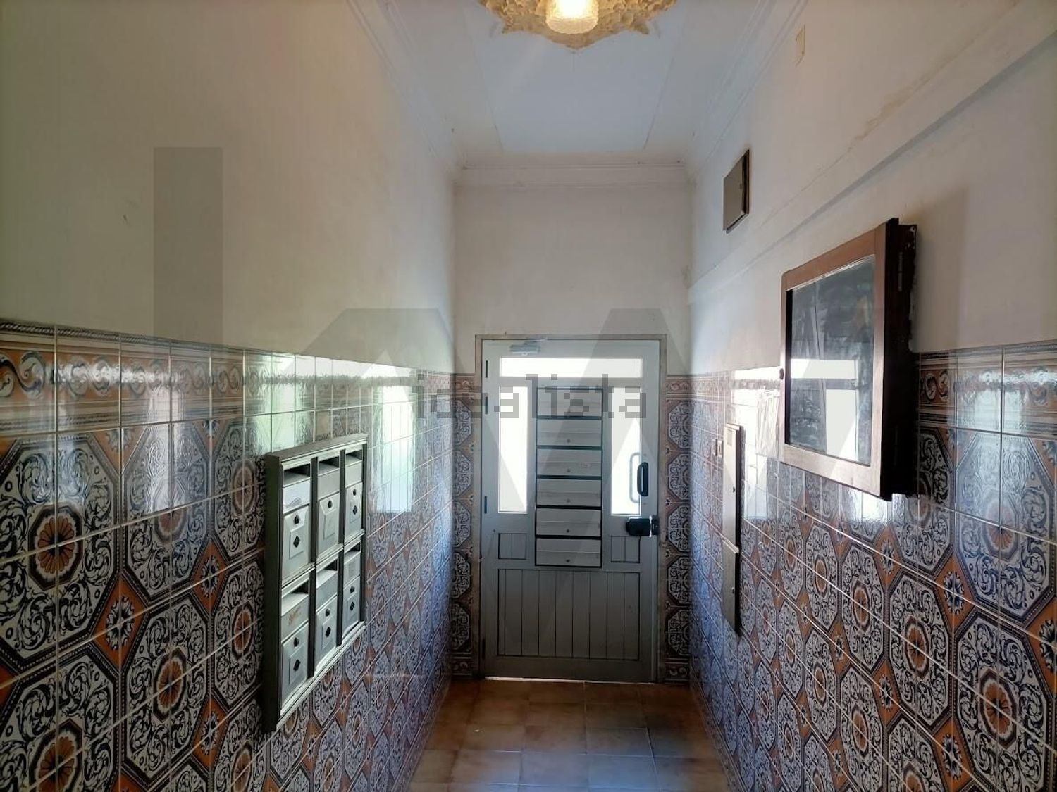 公寓 t2出售在Rua Azevedo Coutinho s/n - 过道