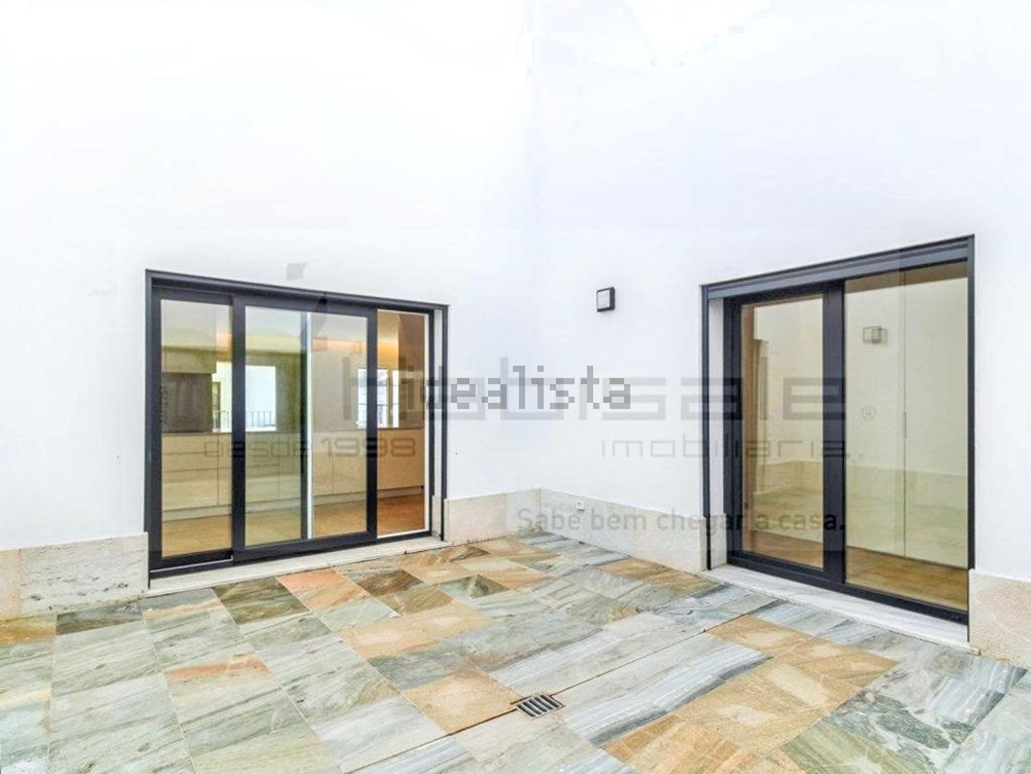 公寓 t4出售在Rua Almirante Gago Coutinho, 58 a - 照片