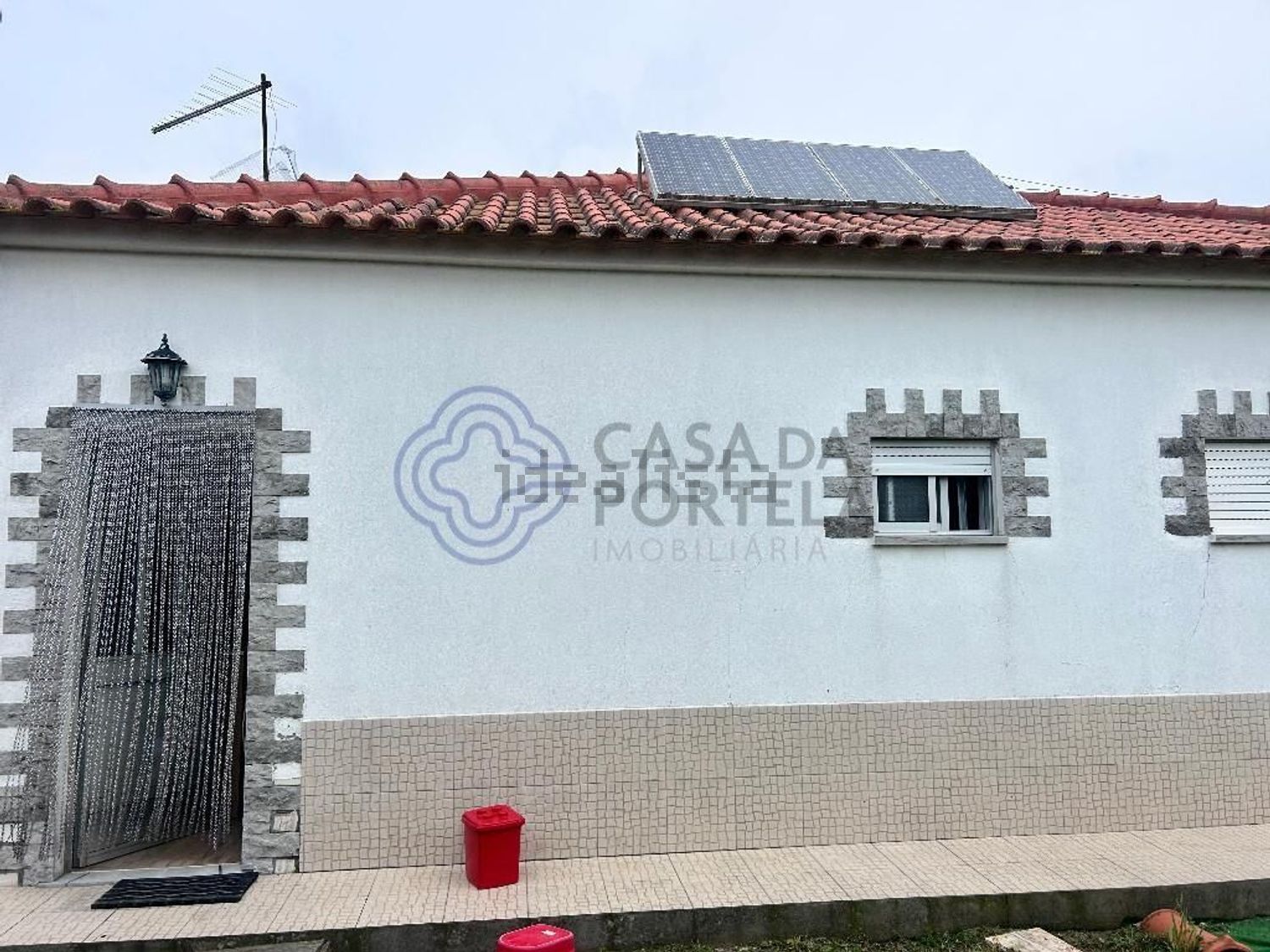 小楼房或别墅出售在Rua Primavera - 外立面