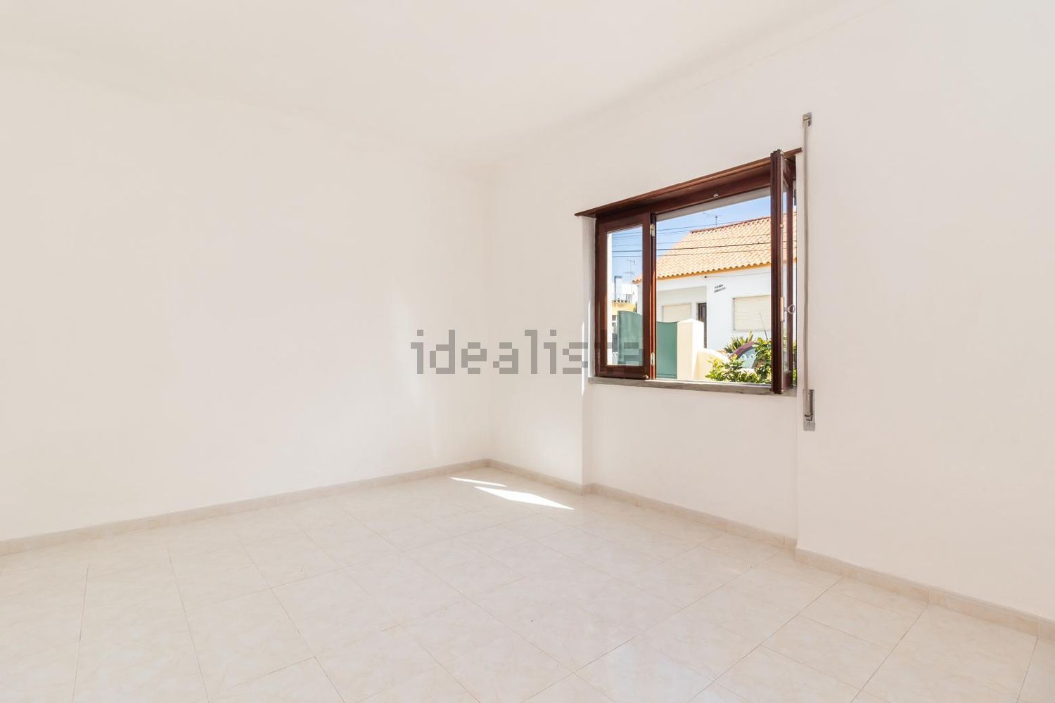 出租小楼房或独栋别墅在Rua Alexandre Cardoso, 28 - 居住