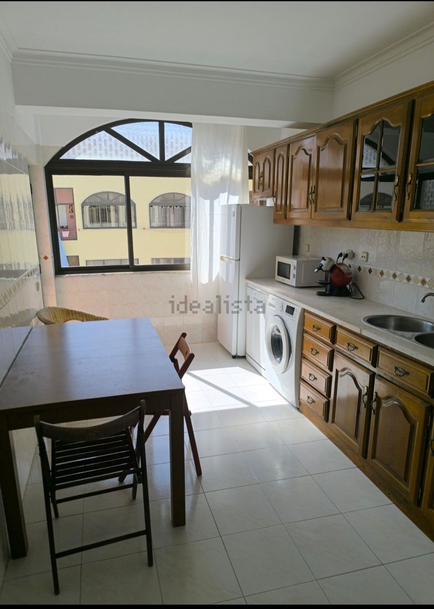 出租公寓 t2在Rua Samora Machel, 29 - 厨房