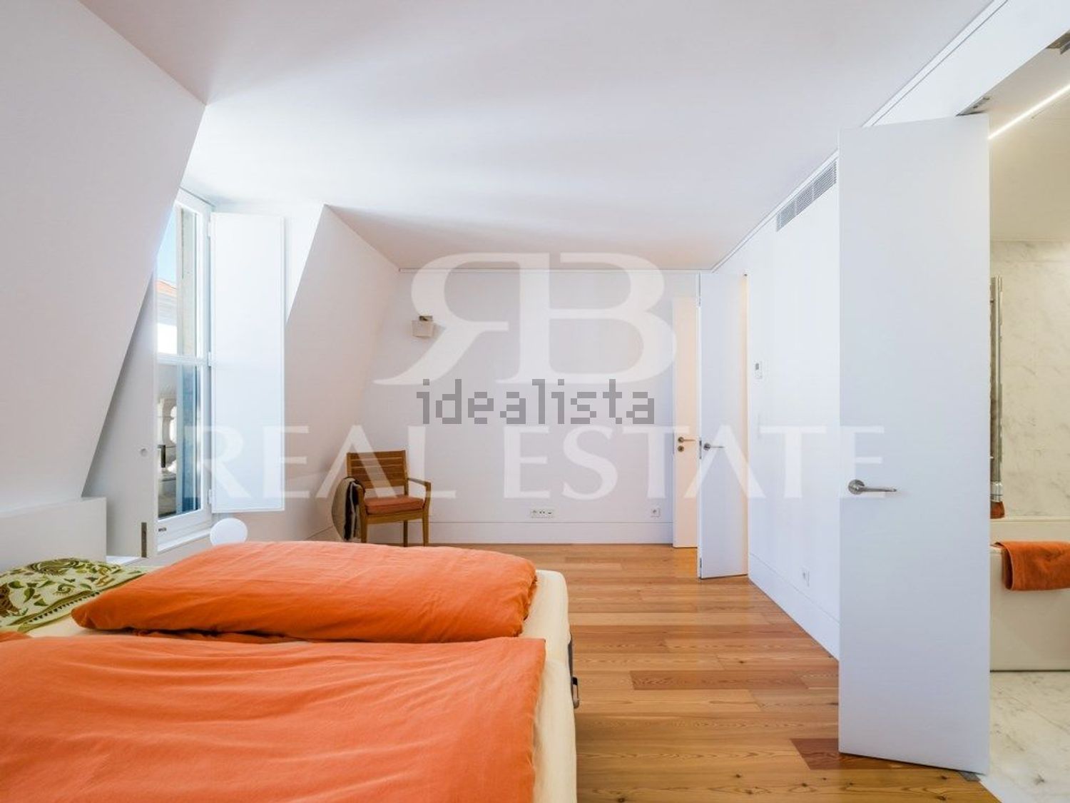 公寓 t3出售在Rua António Maria Cardoso, 11 - 卧室