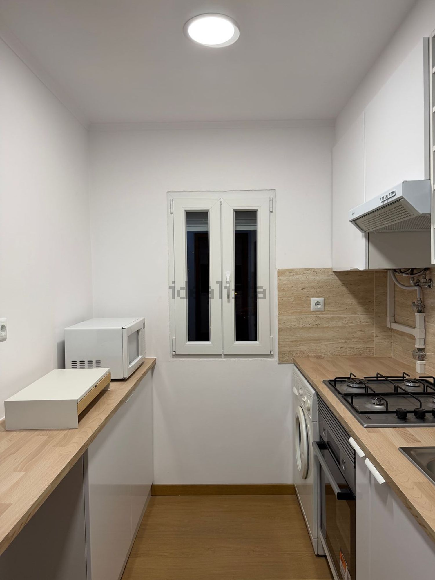 出租房间在Praça de Chinde, 8 - 厨房